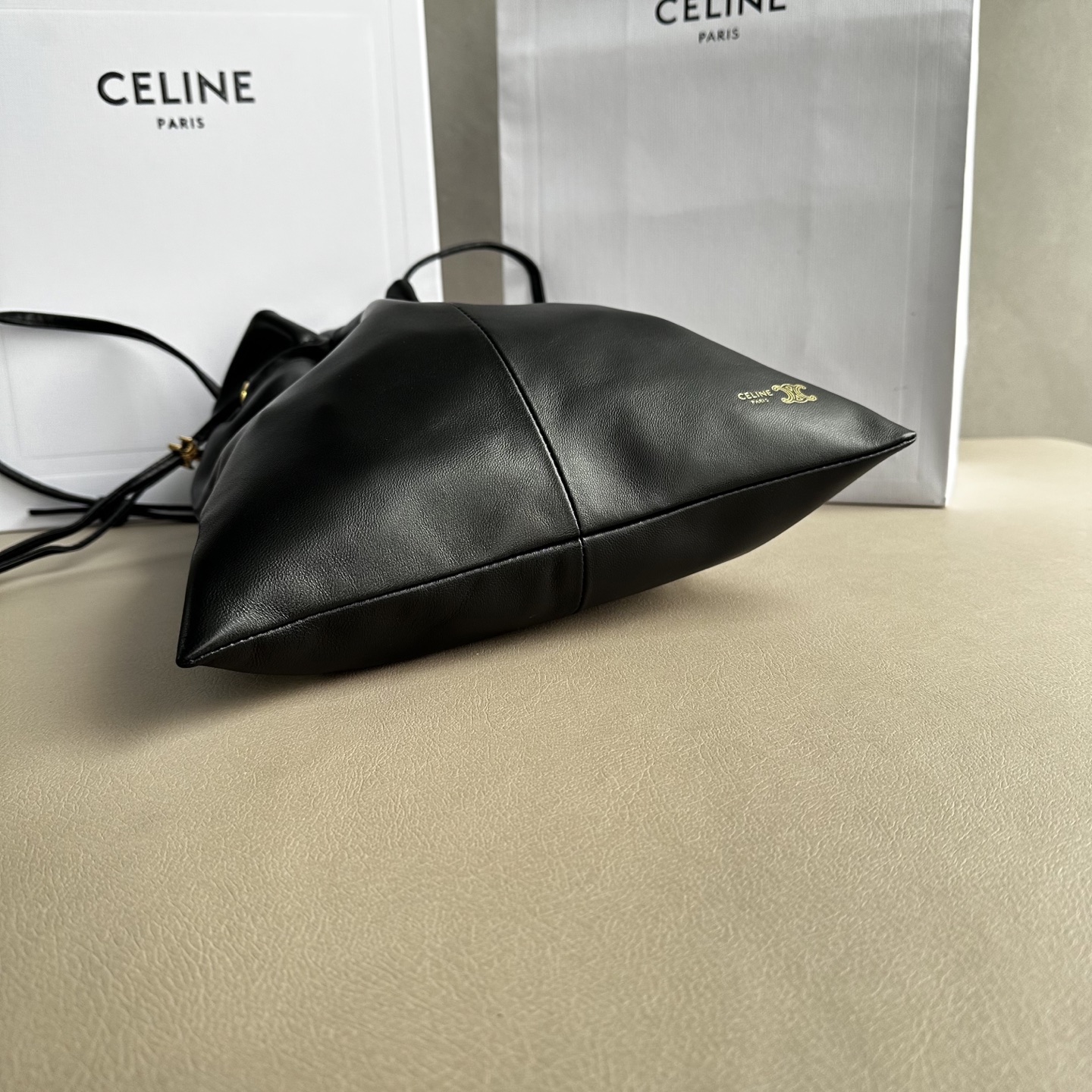 Celine Style Leather Bag style reference detail image 4 from source 772291