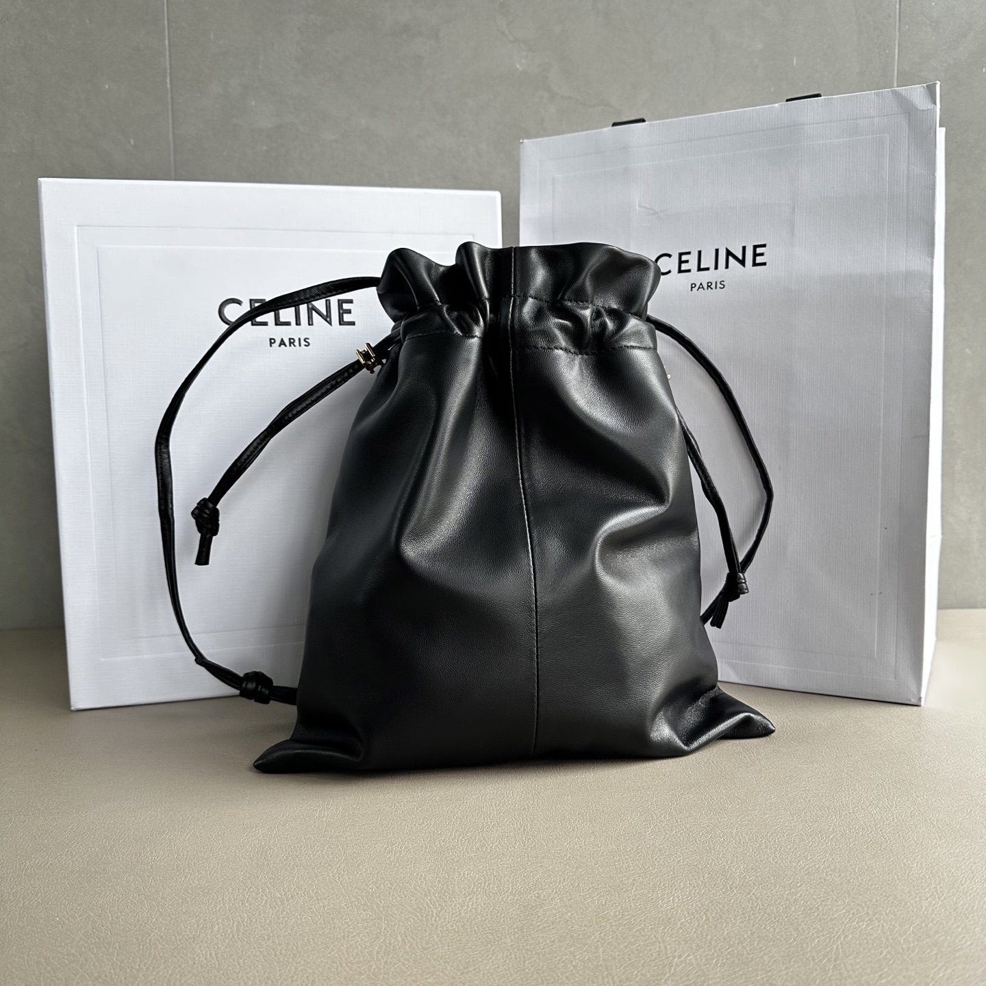 Celine Style Leather Bag style reference detail image 2 from source 772291
