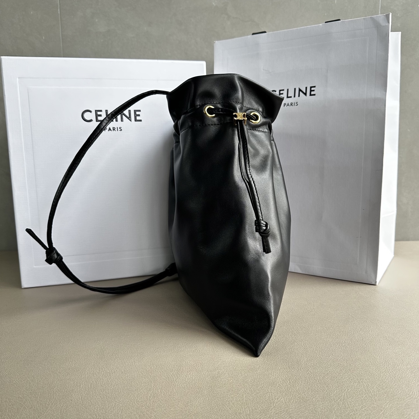 Celine Style Leather Bag style reference detail image 3 from source 772291