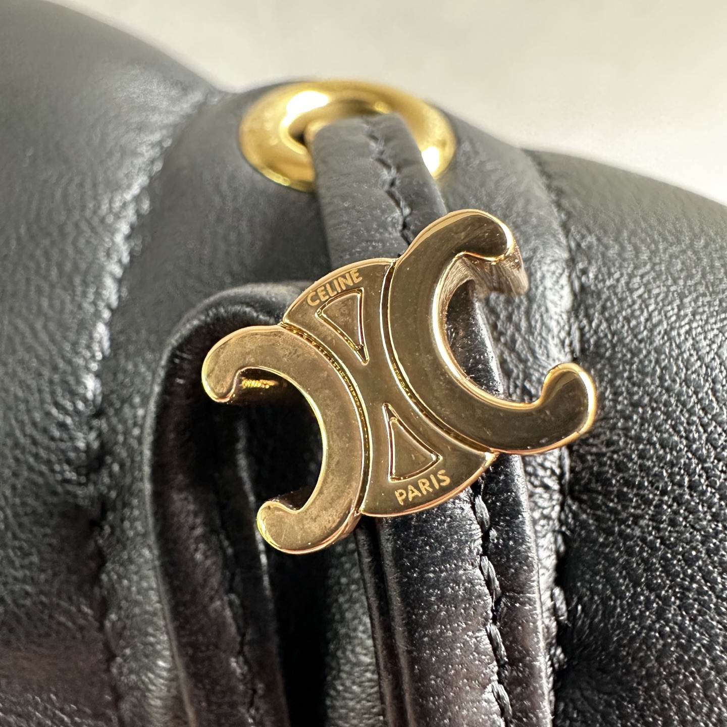 Celine Style Leather Bag style reference detail image 8 from source 772291