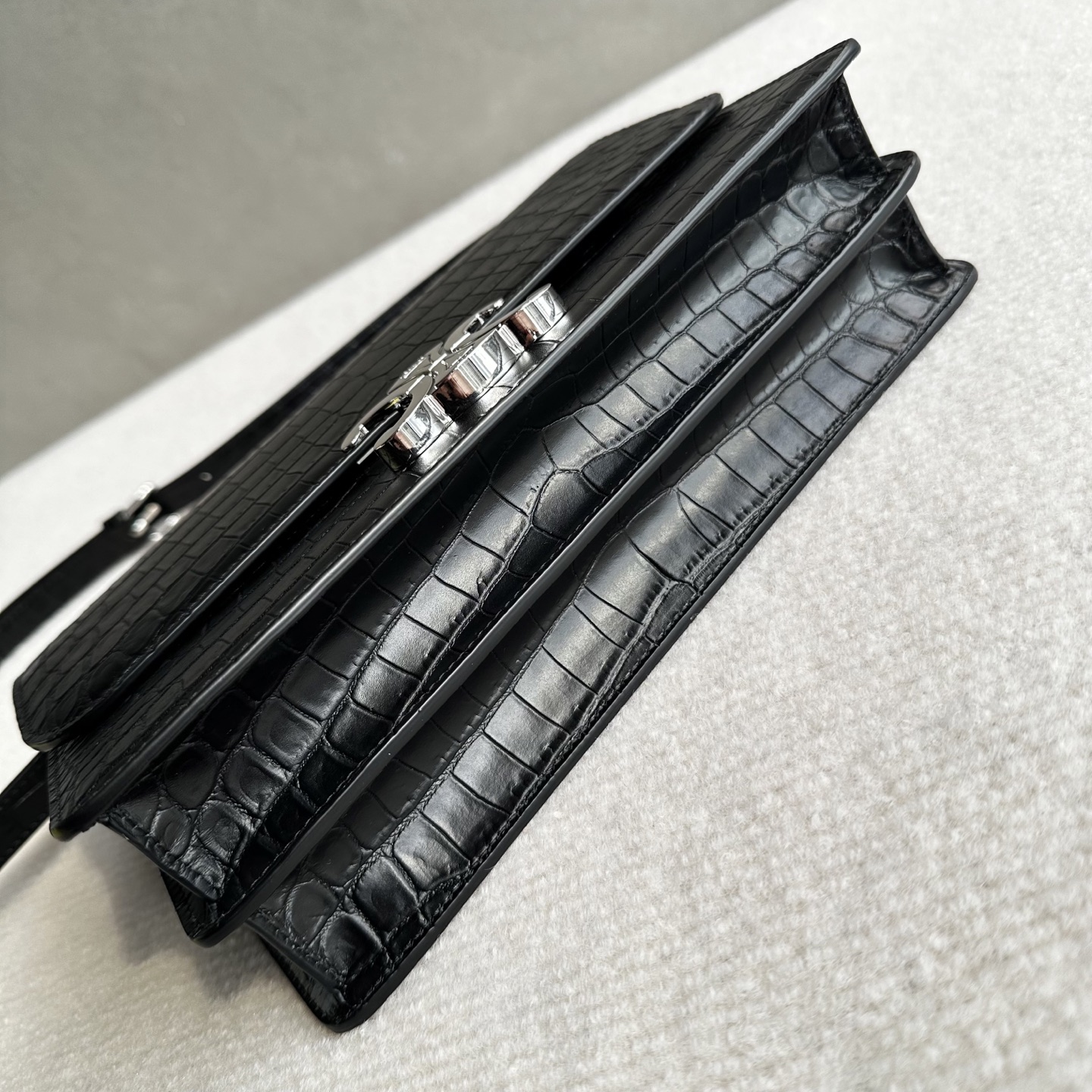 Celine Style Card Holder Bags detail image 4 from source 772306