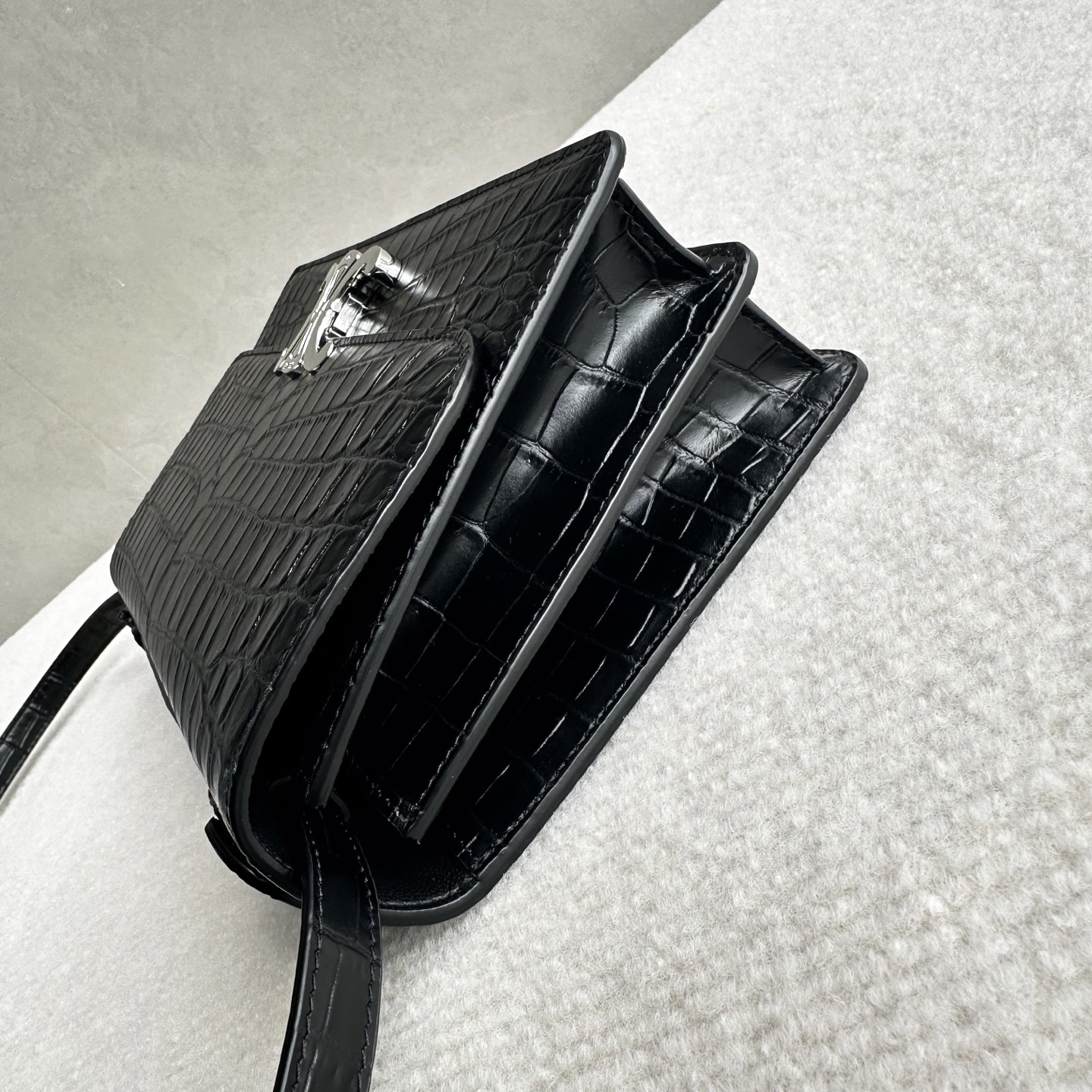Celine Style Card Holder Bags detail image 3 from source 772306