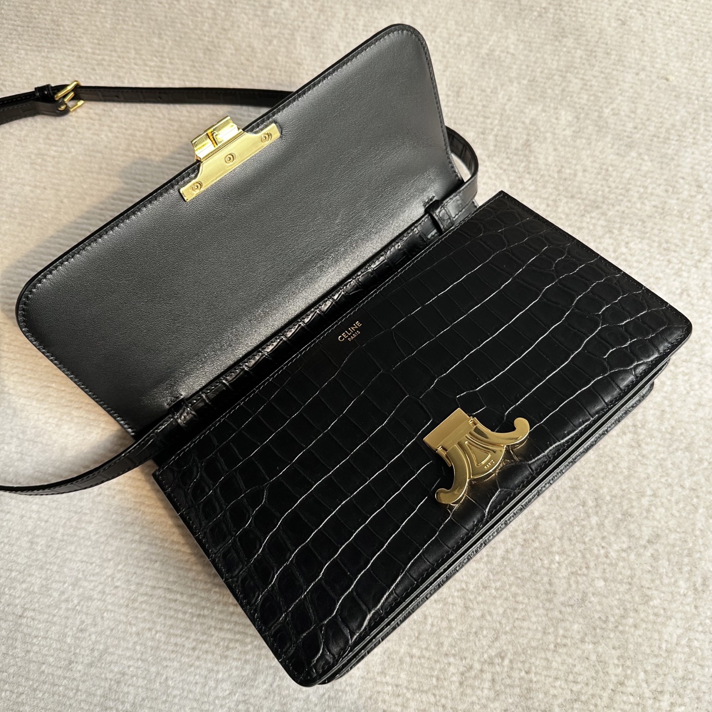 Celine Style Card Holder Bags detail image 8 from source 772305