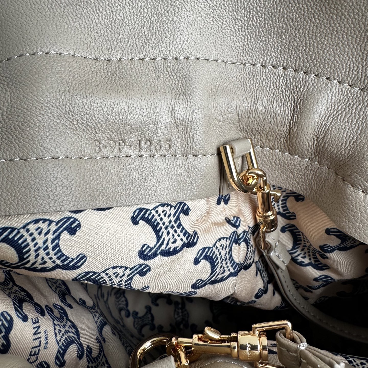 Celine Style Leather Bag style reference detail image 9 from source 772294