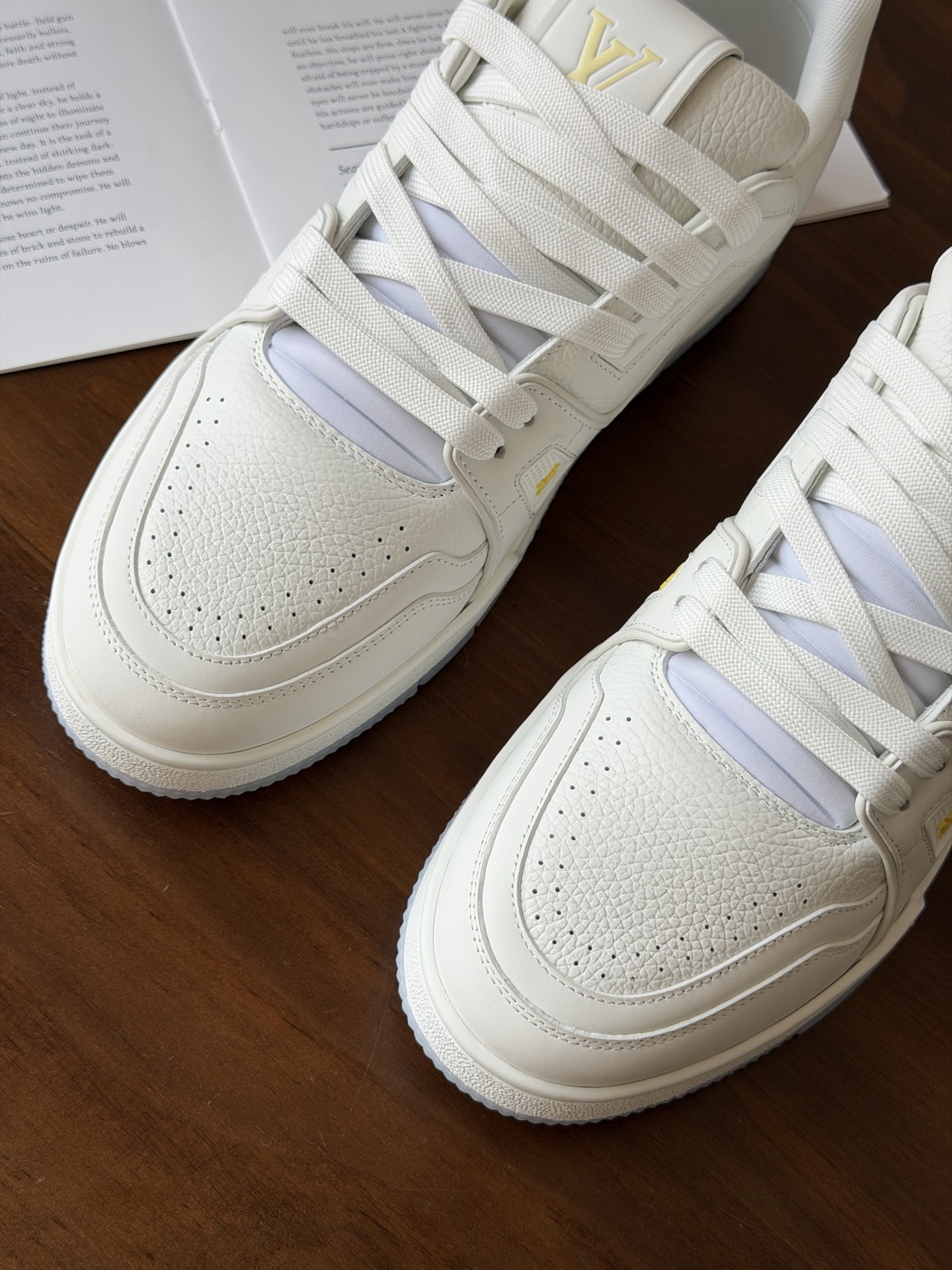 루이비통 신발 135715 Louis Vuitton Shoes 썸네일 이미지