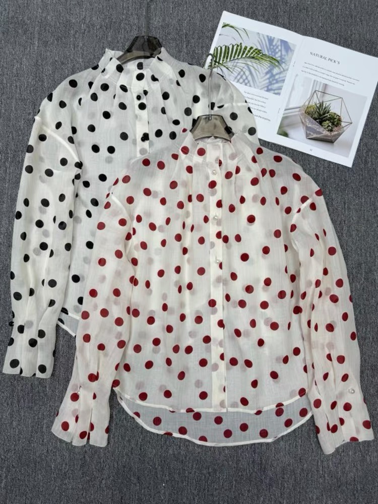 High-End Women’s Suit with French Lantern Cuffs by Chloe: Elegant, Sophisticated, Red and Black Options - 图片 8