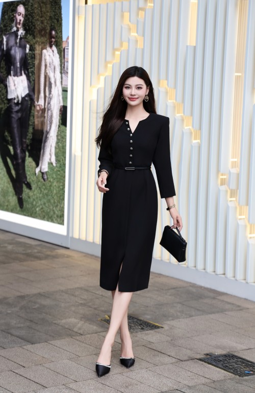 Elegant Black Midi Dress with V-Neck, Belt, and Button Details - Versatile Style 1 Elegant Black Midi Dress with V-Neck, Belt, and Button Details - Versatile Style