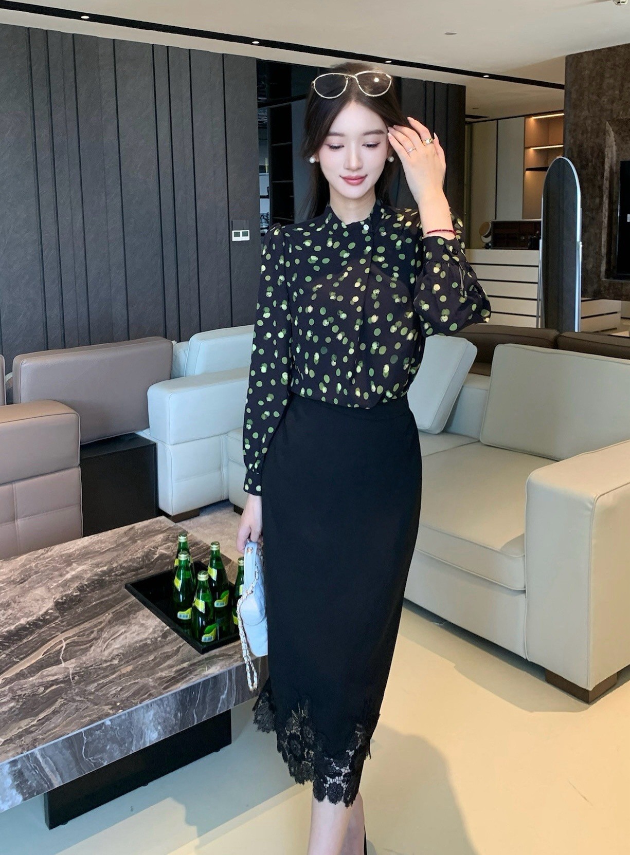Elegant Polka Dot Blouse & Lace Skirt Set - Korean Style Outfit 5 a1758792950114 6745
