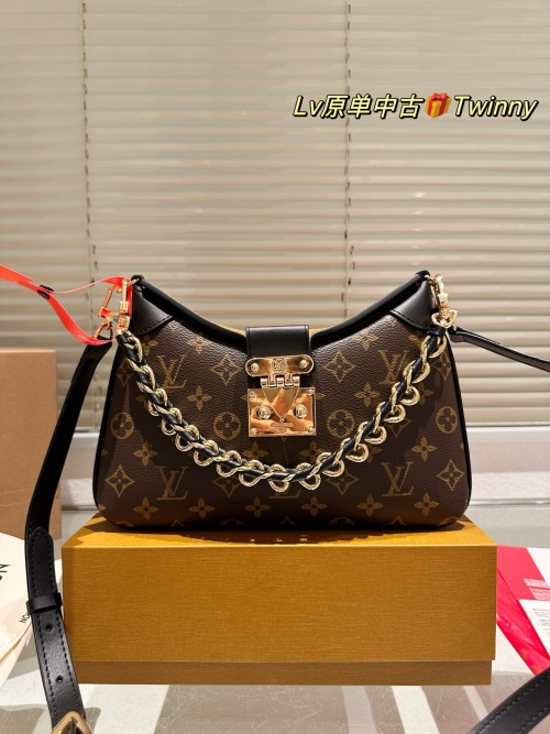 Louis Vuitton Twinny Bag, Monogram Canvas with Chain, Crossbody, Handbag 1 Louis Vuitton Twinny Bag, Monogram Canvas with Chain, Crossbody, Handbag