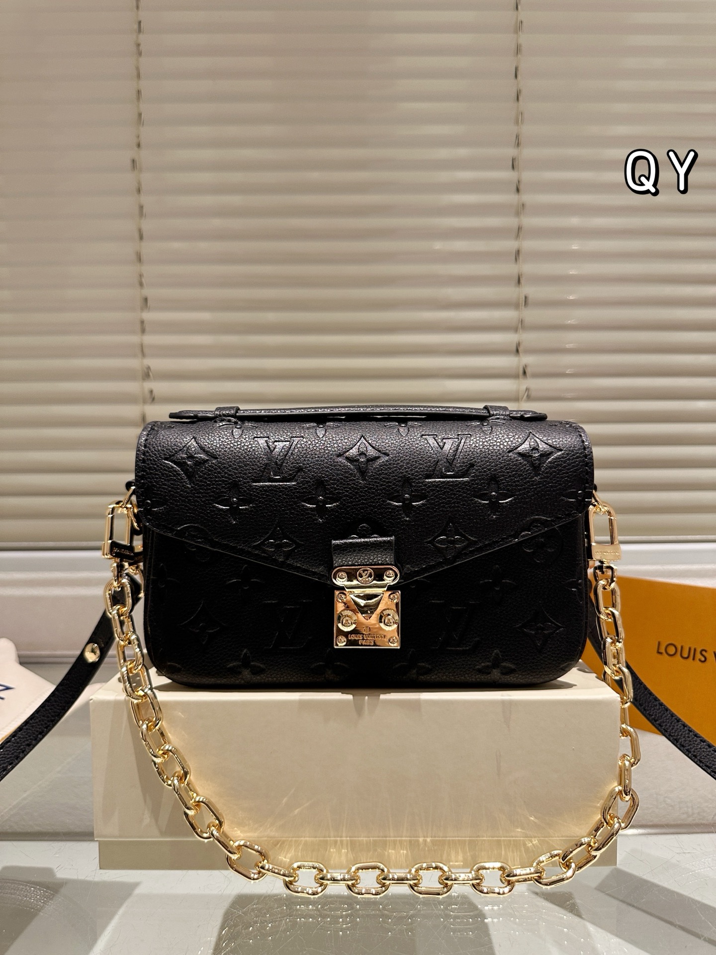 Louis Vuitton Pochette Metis East West Mini Black Leather Crossbody Bag