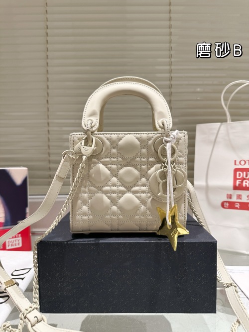 Lady Dior Bag,Lambskin Texture,17cm,Crossbody Bag,Shoulder Bag,Handbag Ivory 1 Lady Dior Bag,Lambskin Texture,17cm,Crossbody Bag,Shoulder Bag,Handbag Ivory