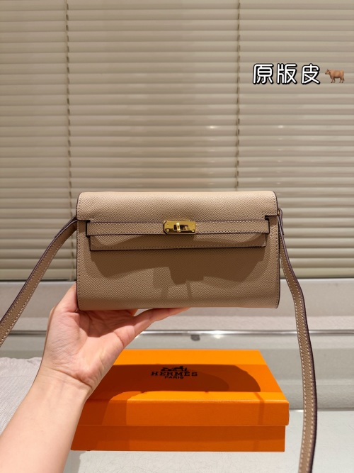 Hermès Kelly Style Crossbody Bag - Timeless Elegance in Taupe Leather 1 Hermès Kelly Style Crossbody Bag - Timeless Elegance in Taupe Leather