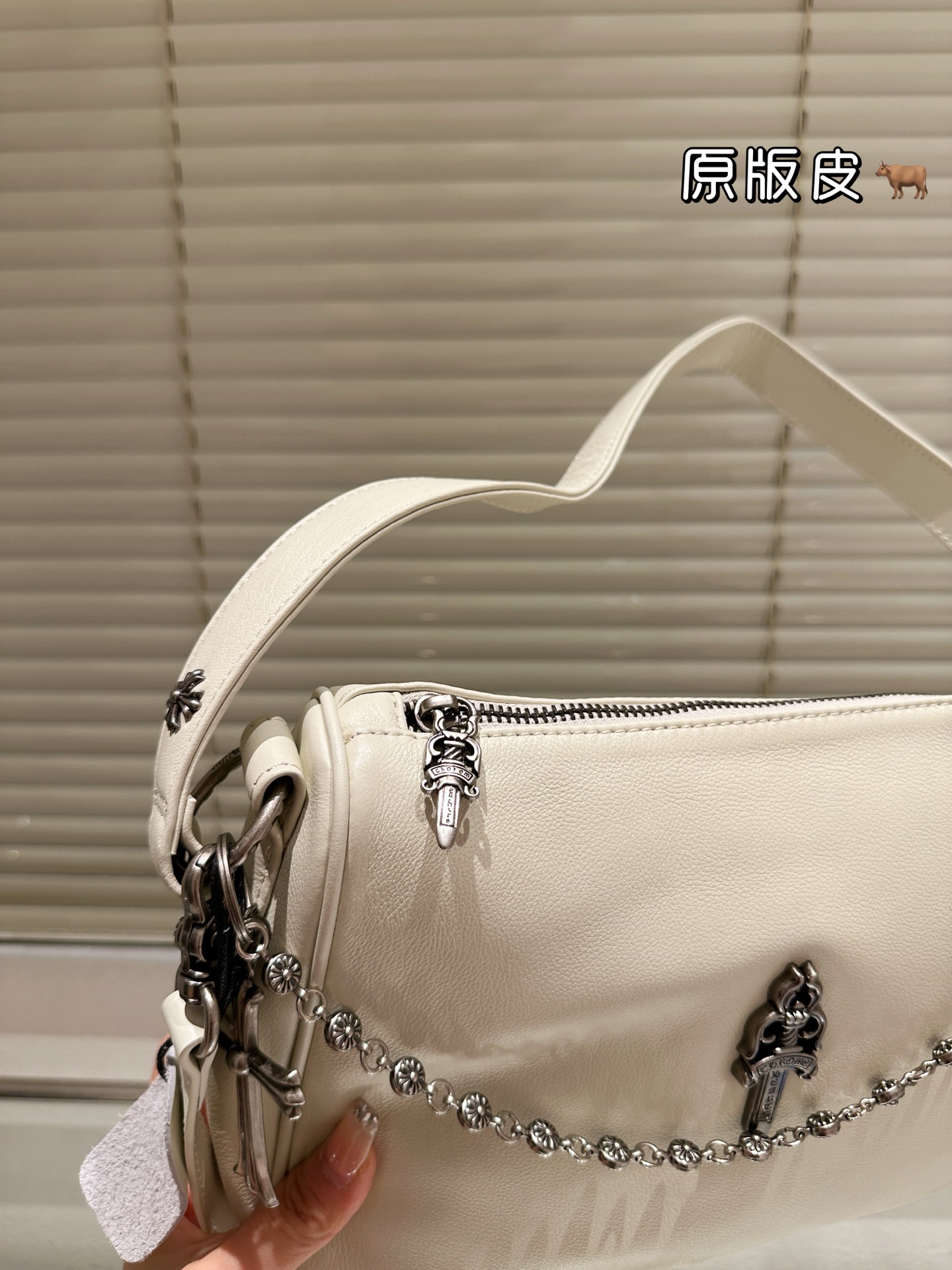 Chrome Hearts Top-Class Leather Handbag with Super Elastic Hardware and Top-Level Workmanship - 图片 5