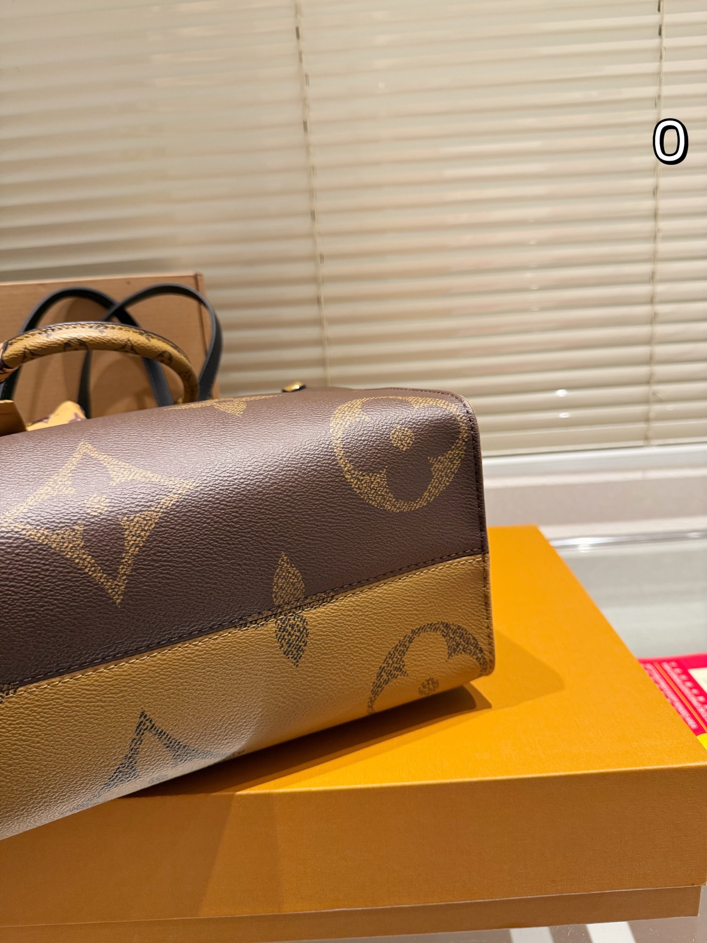 Louis Vuitton Onthego 36cm Bolso Tote con Pañuelo, Diseño Clásico y Espacioso 7 i1757951255717 9984 0 5