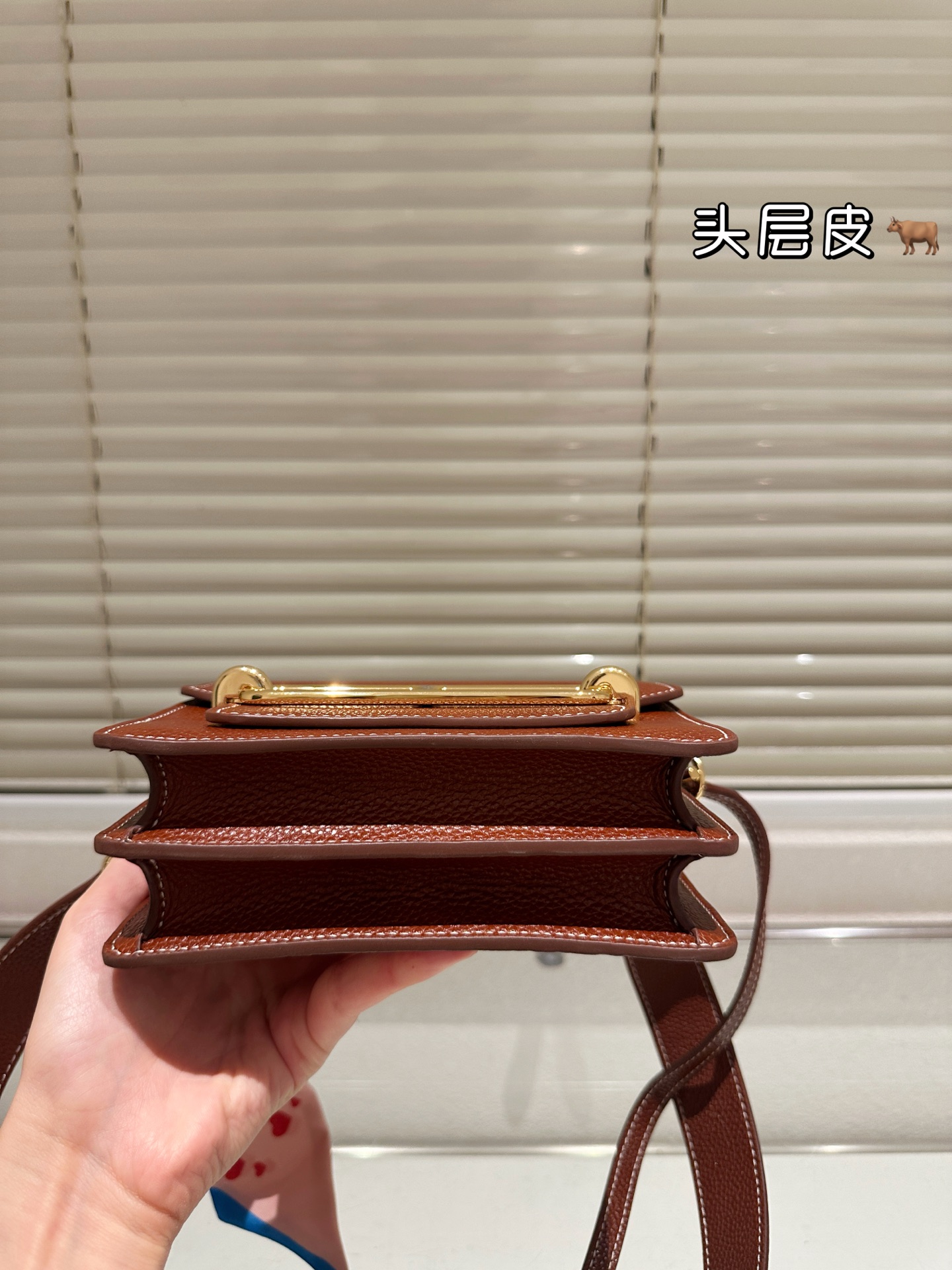 Hermès Roulis Slim Bolso de Hombro Marrón Cuero Genuino con Herrajes Dorados 7 i1758983520859 815 0 5