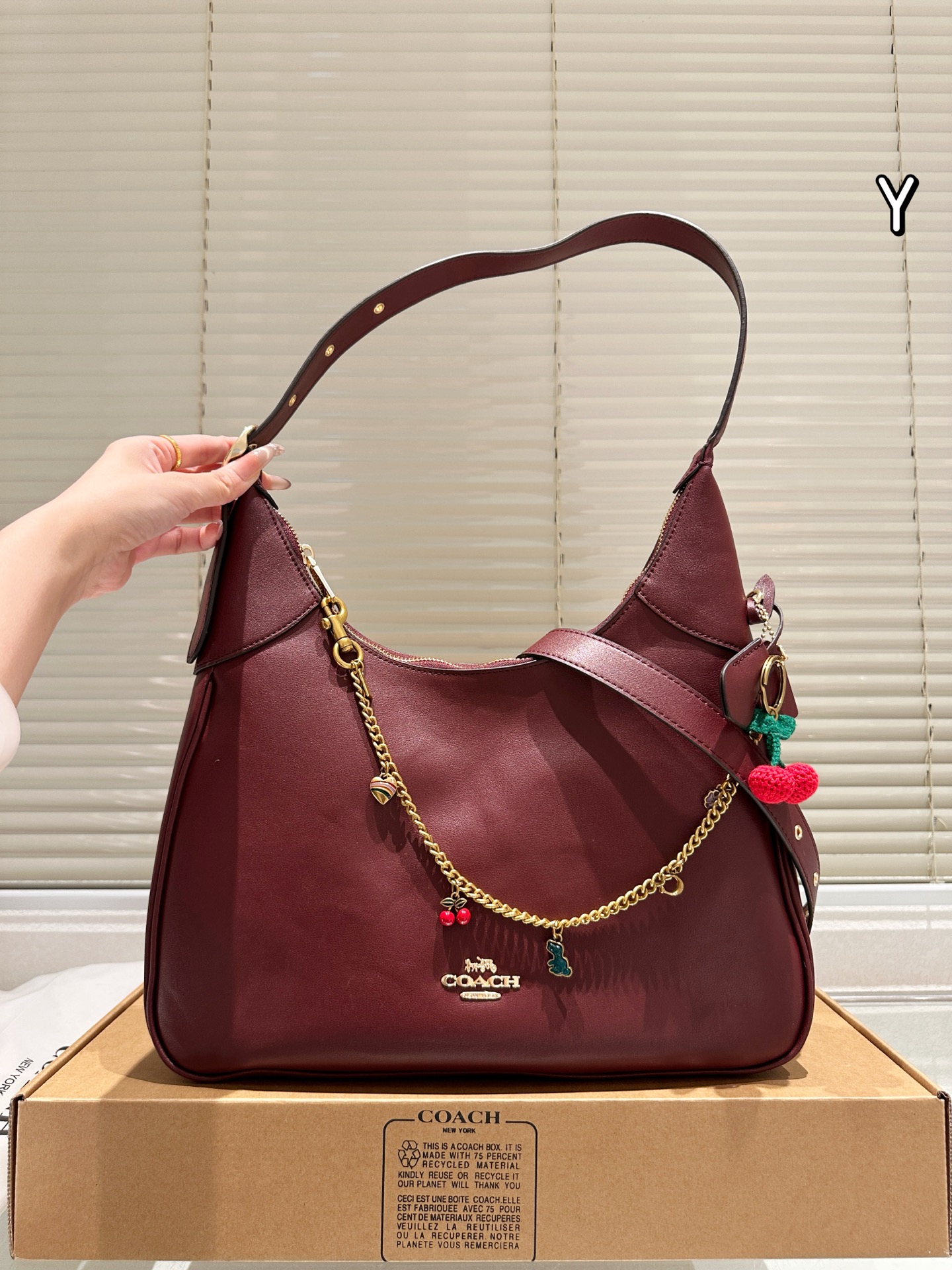 Coach Ella bolso de axila y bandolera. Con caja de regalo🎁. Tamaño 35.34