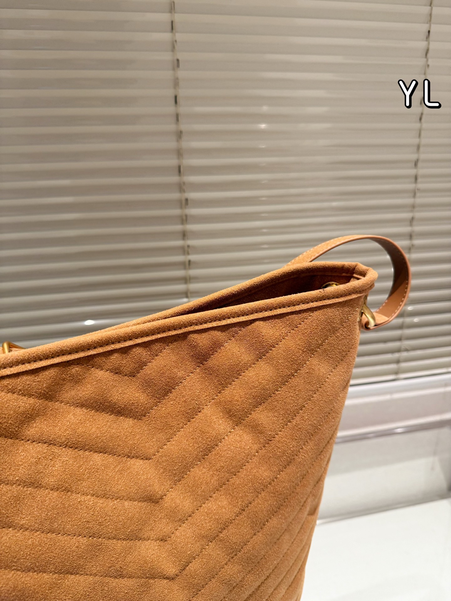 大人気偽物 トートバッグ ロゴ カーフスキン