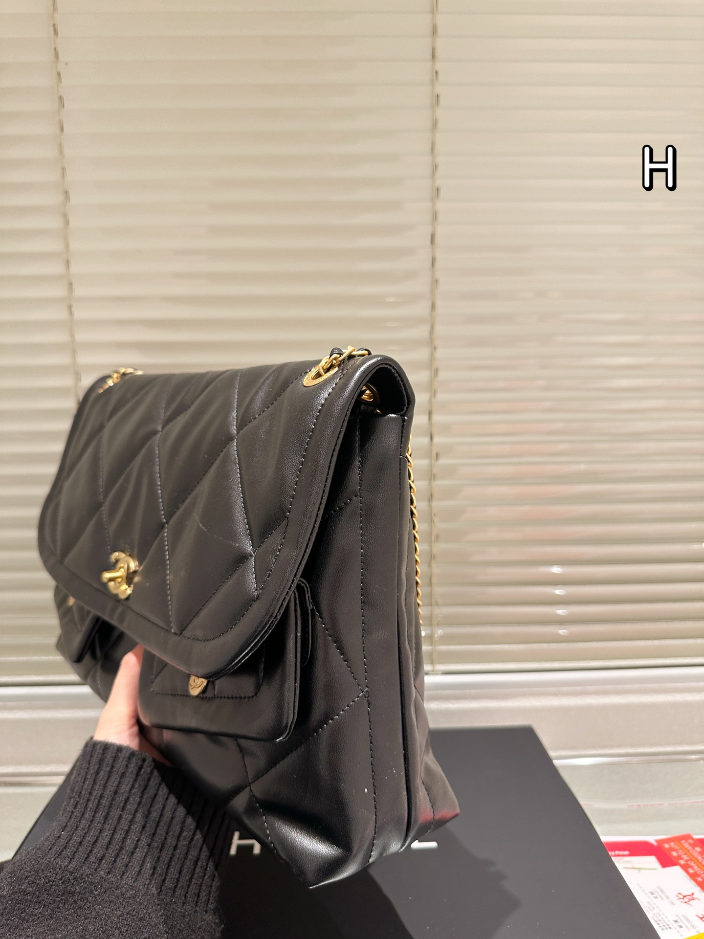 大人気偽物 トートバッグ ロゴ カーフスキン