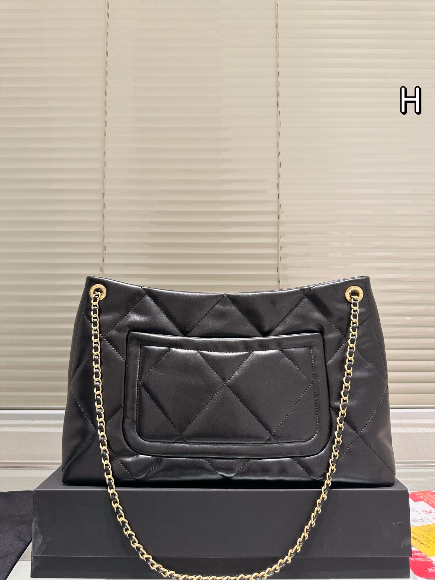 大人気偽物 トートバッグ ロゴ カーフスキン