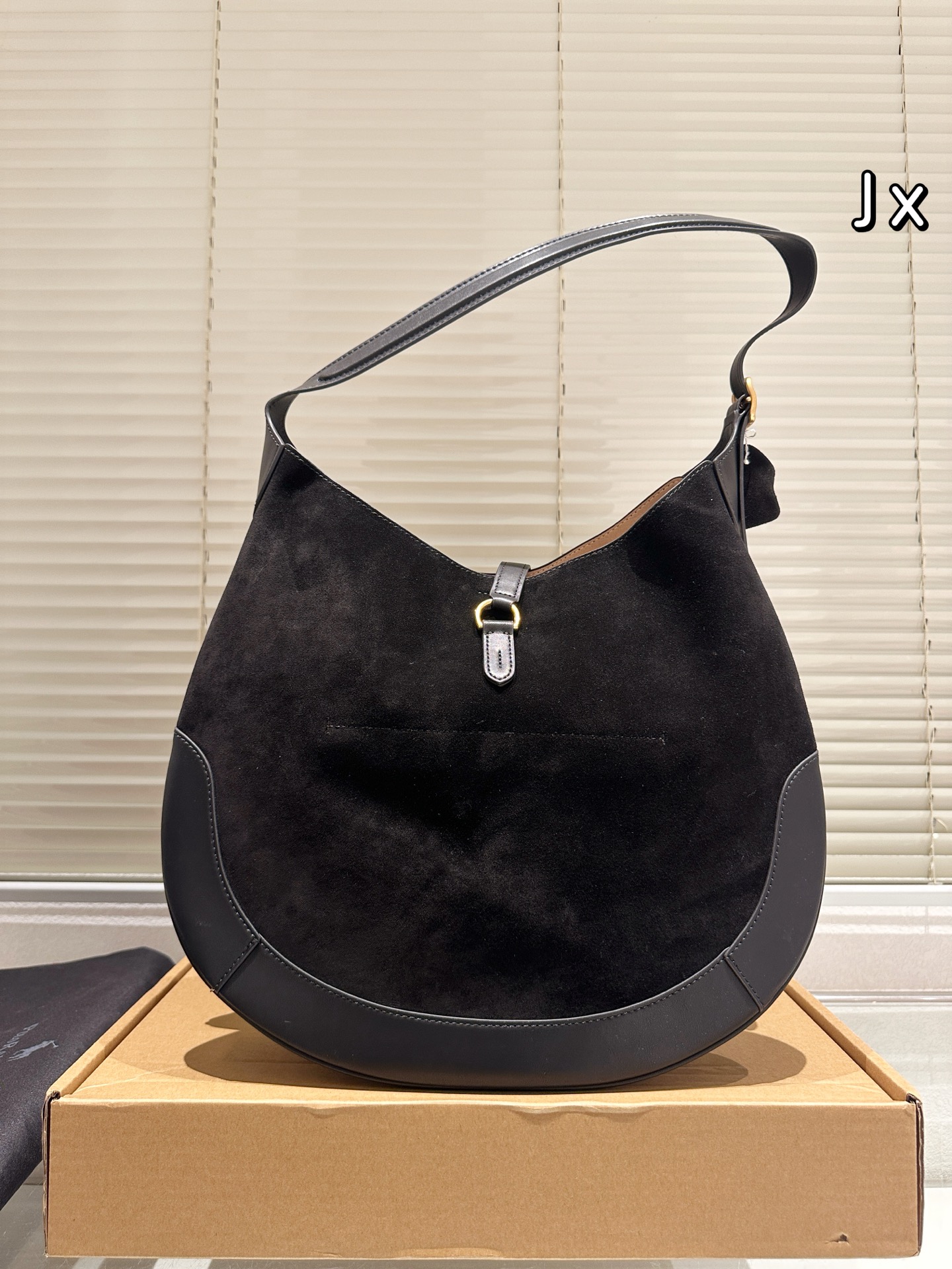 大人気偽物 トートバッグ ロゴ カーフスキン