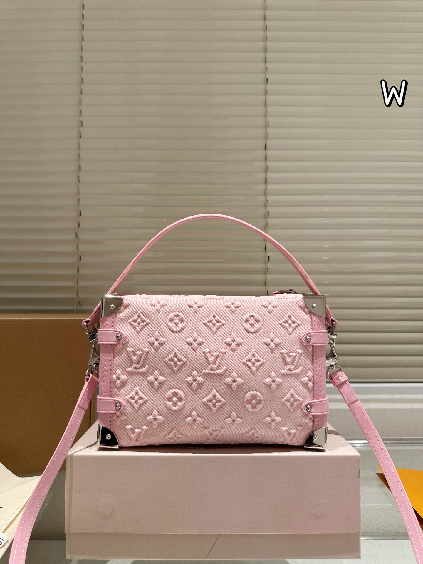 大人気偽物 トートバッグ ロゴ カーフスキン