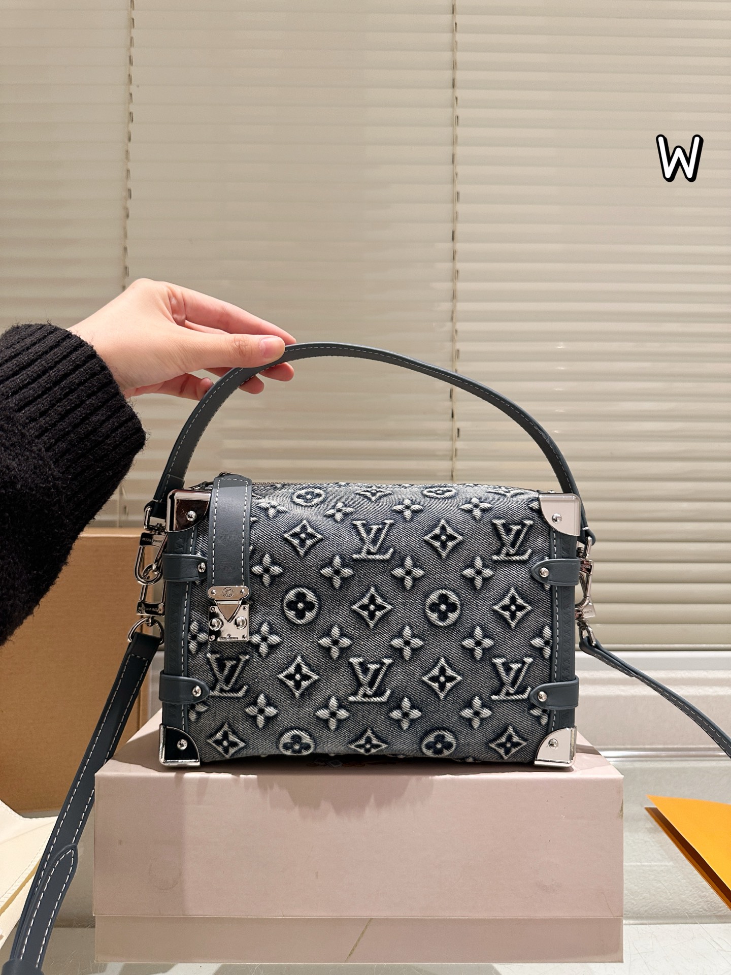 大人気偽物 トートバッグ ロゴ カーフスキン