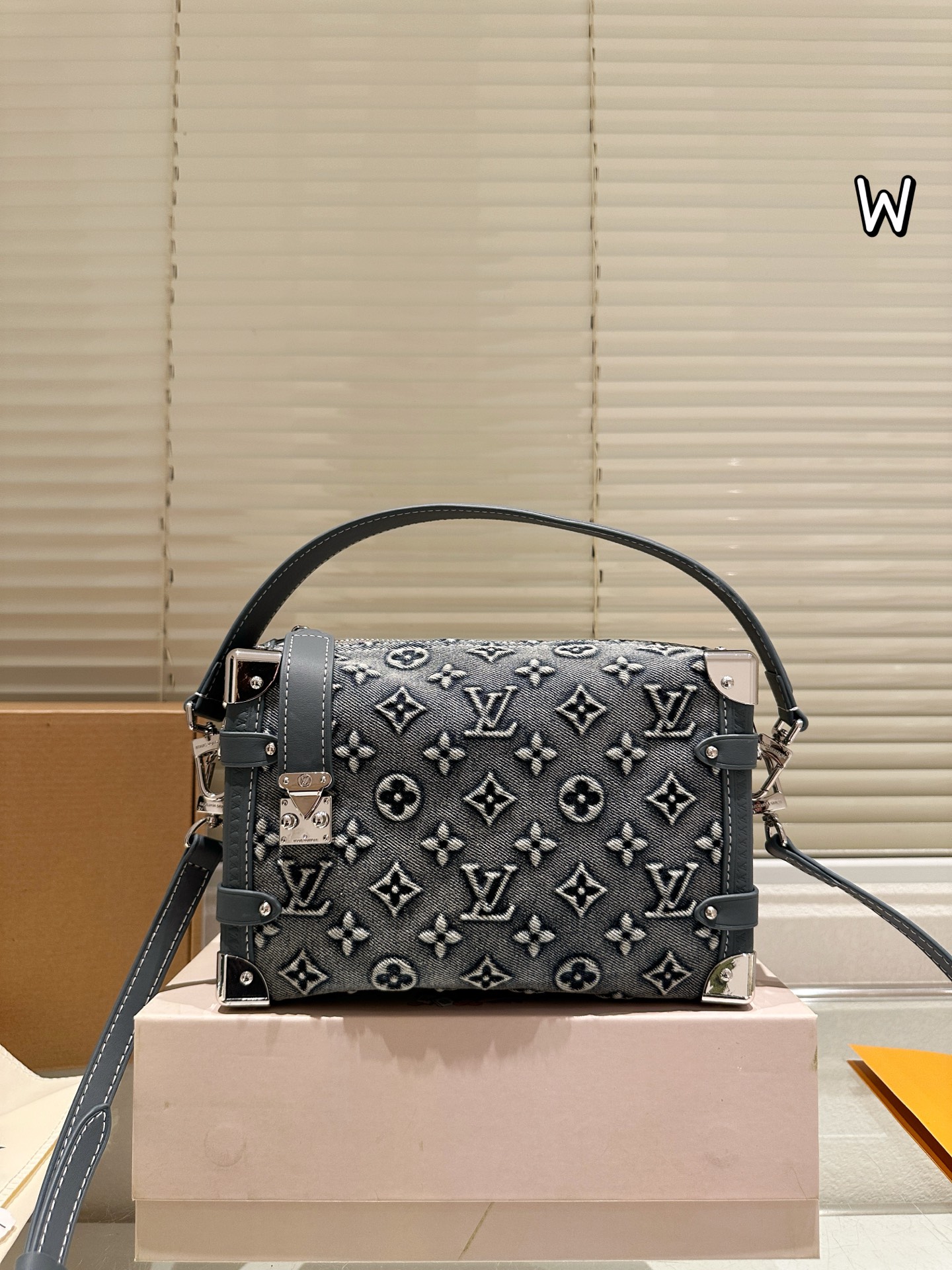 大人気偽物 トートバッグ ロゴ カーフスキン