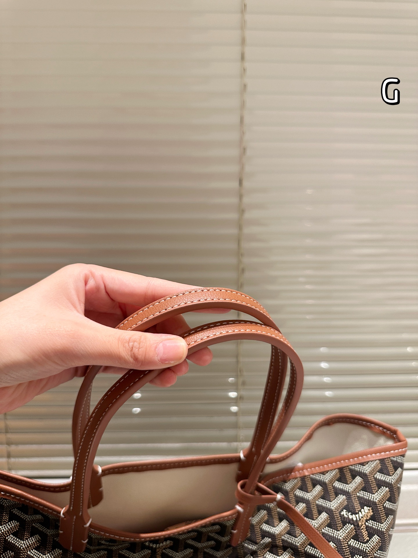 大人気偽物 トートバッグ ロゴ カーフスキン