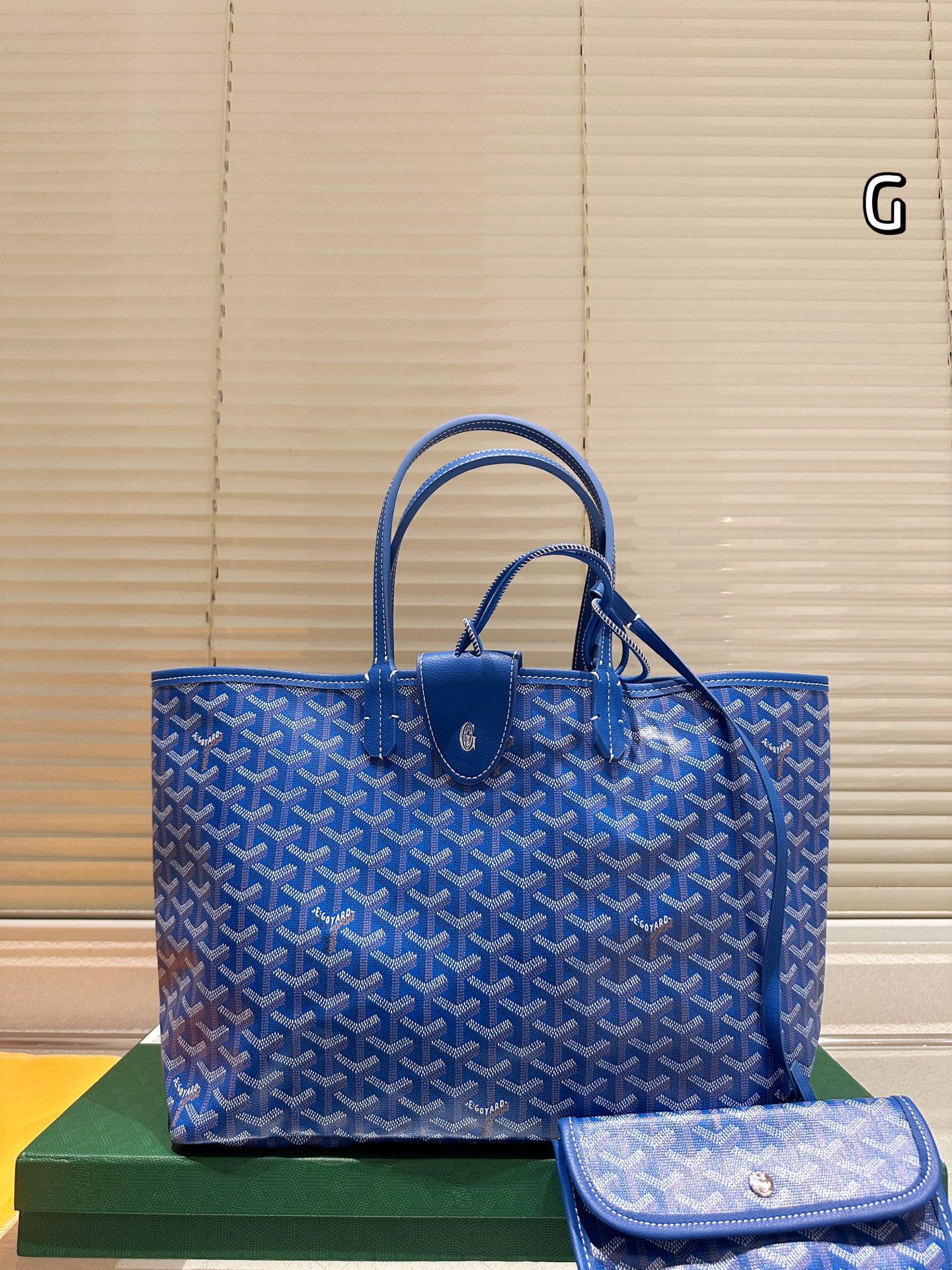 大人気偽物 トートバッグ ロゴ カーフスキン