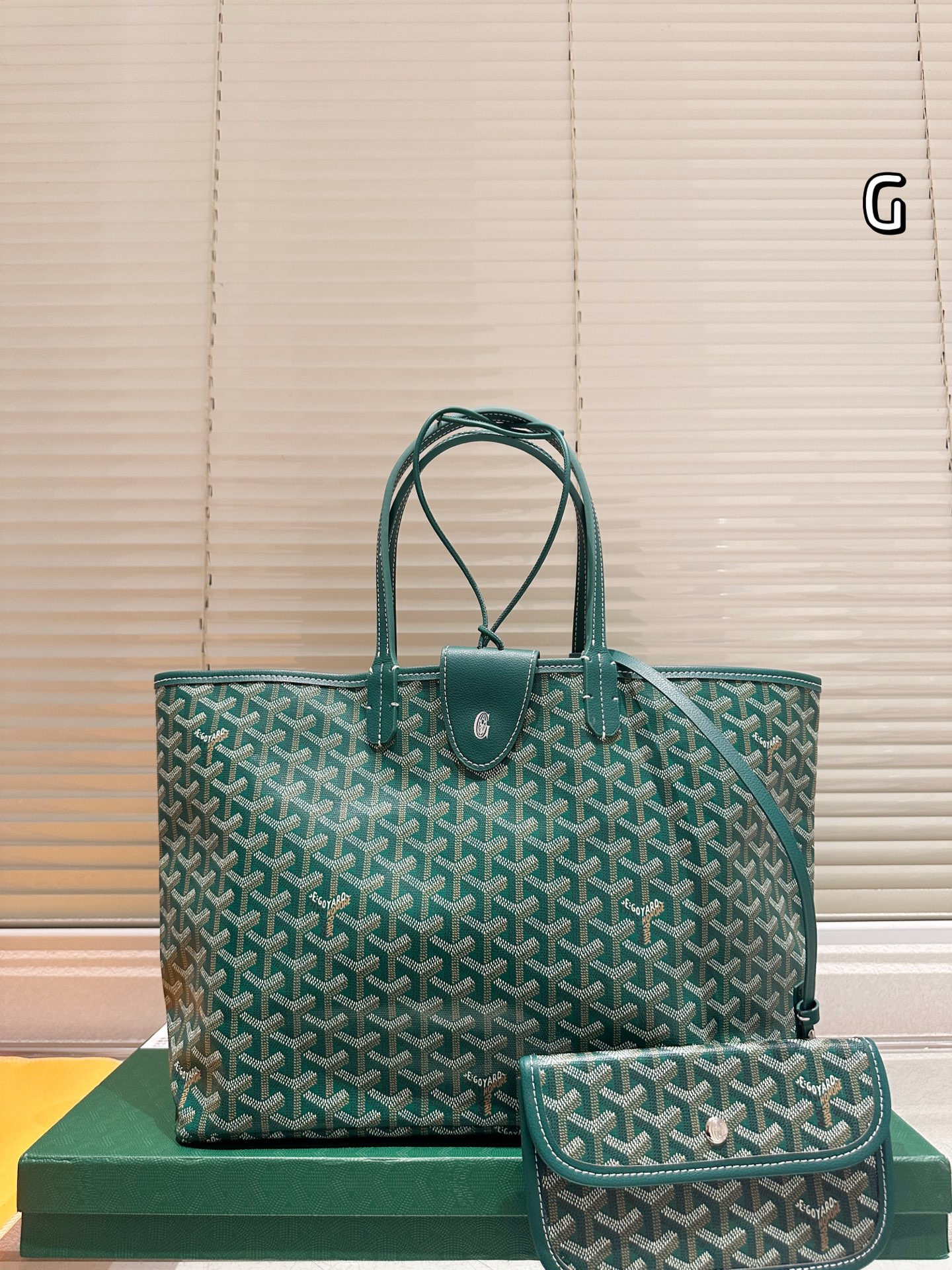 大人気偽物 トートバッグ ロゴ カーフスキン