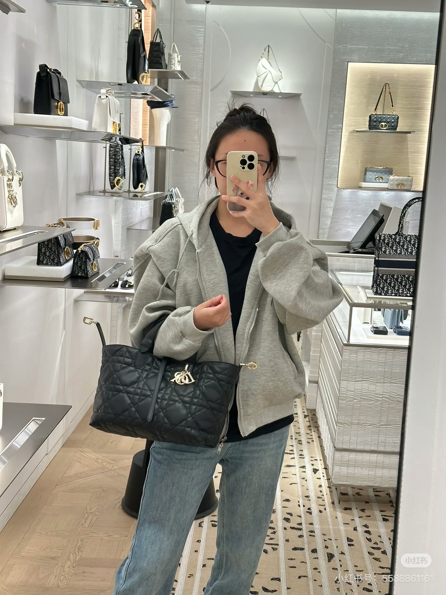 大人気偽物 トートバッグ ロゴ カーフスキン