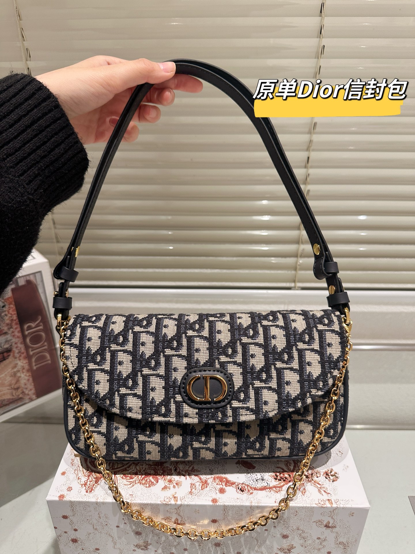 大人気偽物 トートバッグ ロゴ カーフスキン