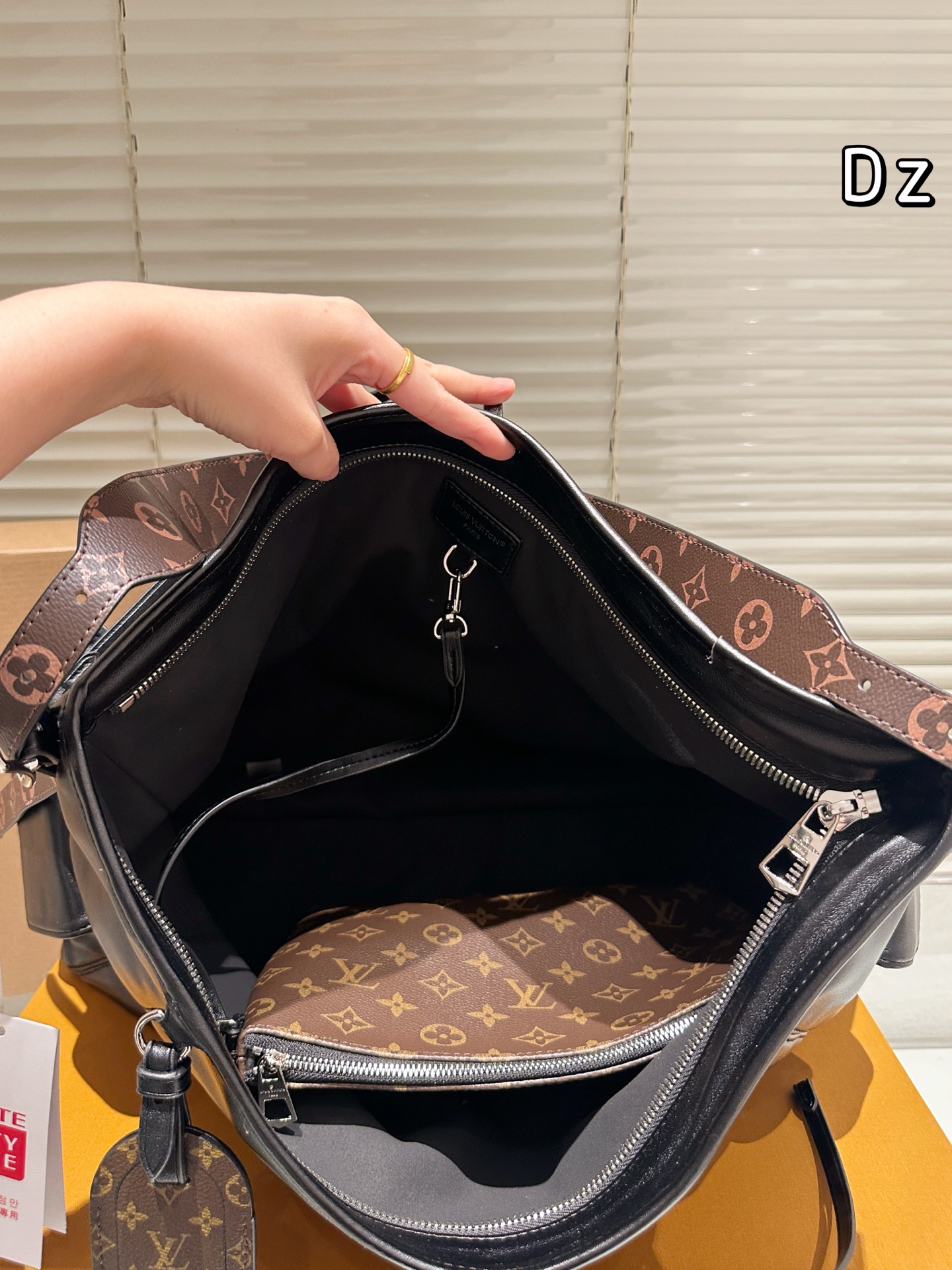 大人気偽物 トートバッグ ロゴ カーフスキン