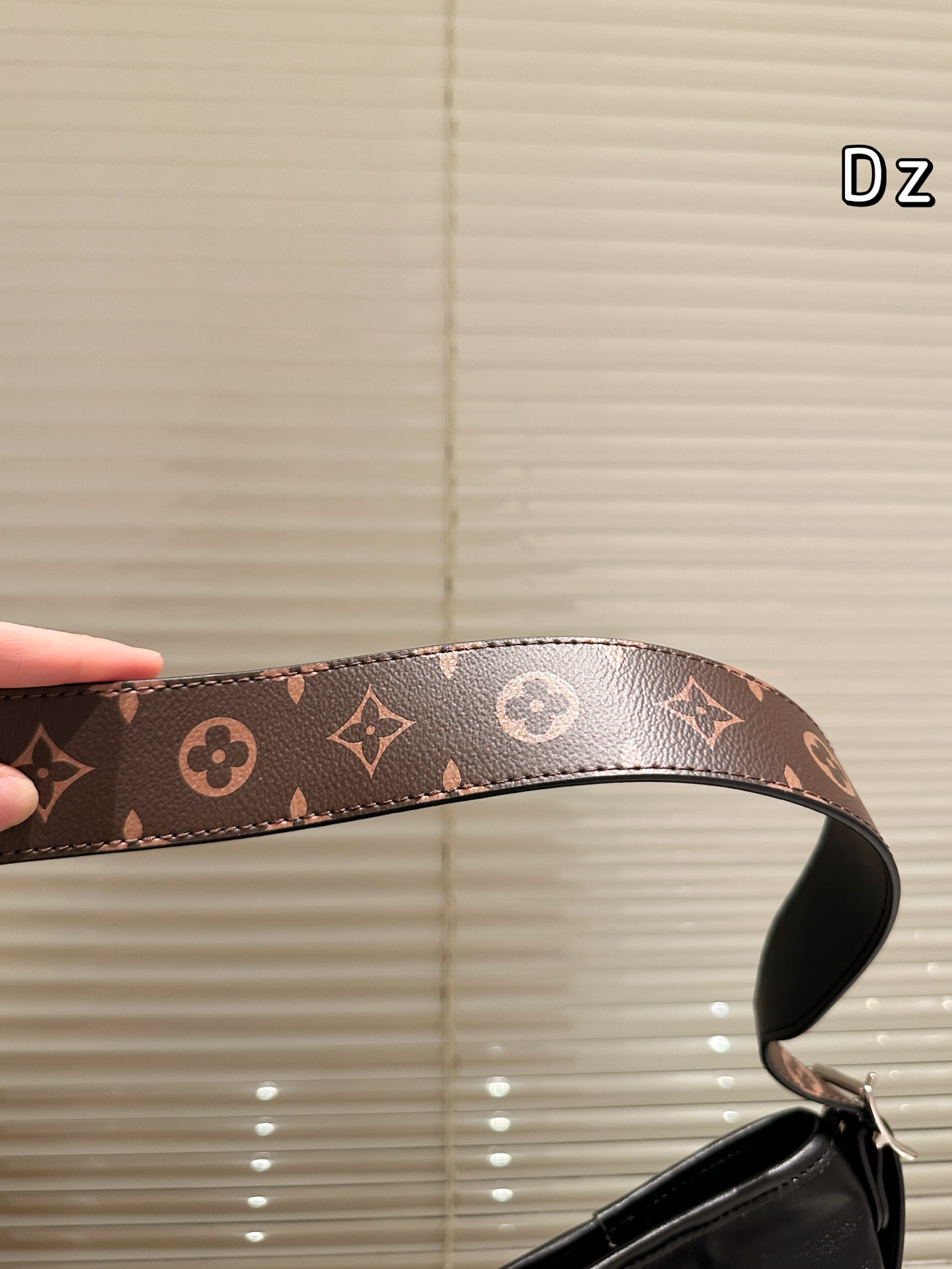 大人気偽物 トートバッグ ロゴ カーフスキン