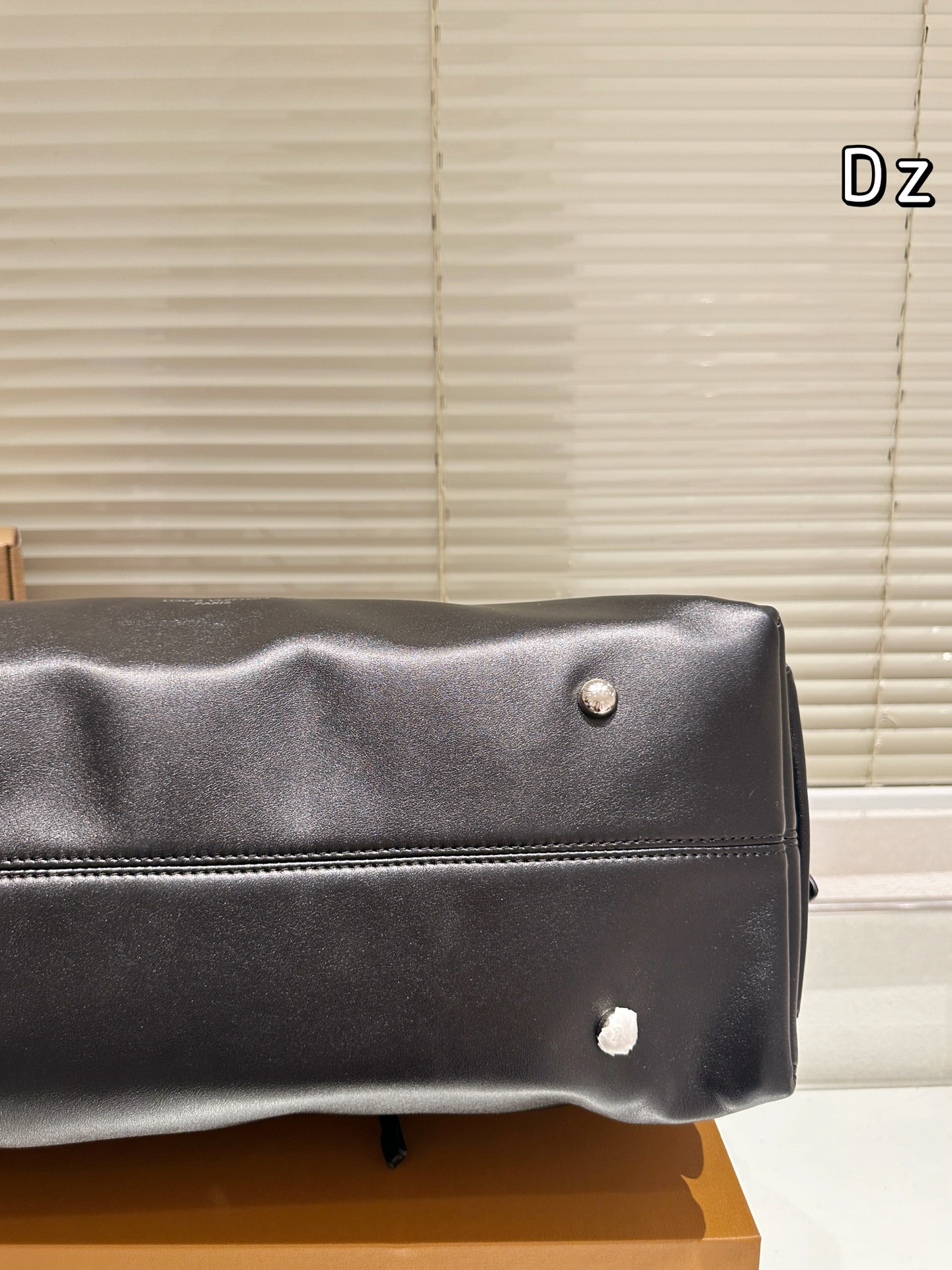 大人気偽物 トートバッグ ロゴ カーフスキン