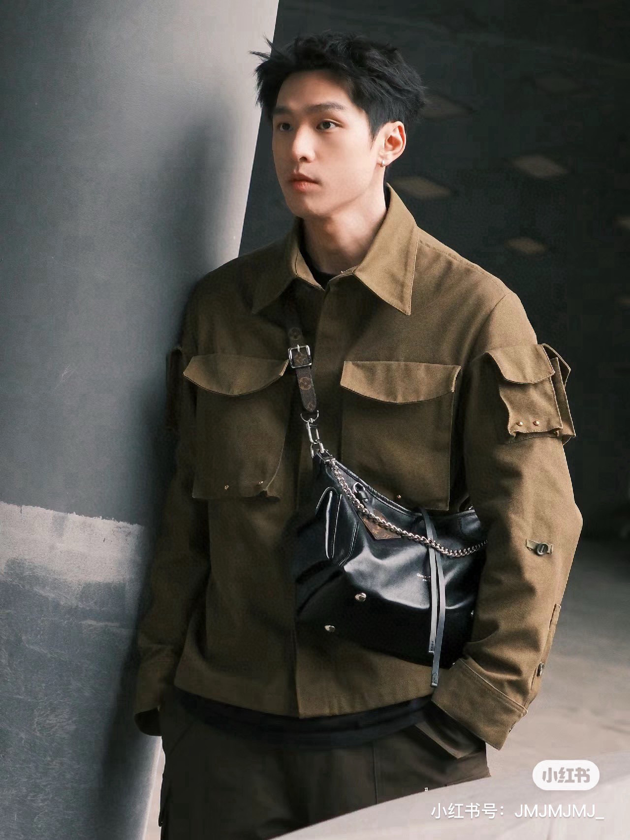 大人気偽物 トートバッグ ロゴ カーフスキン