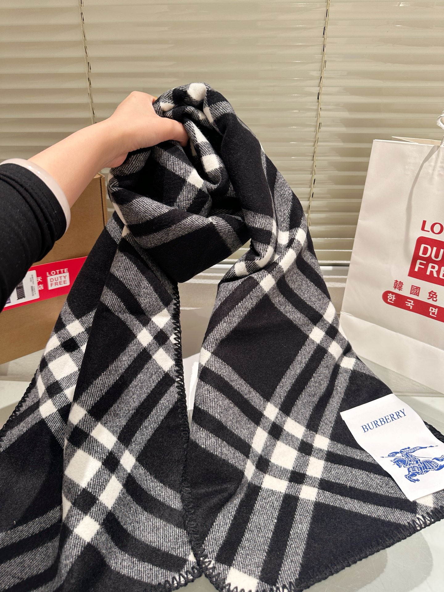 大人気偽物 トートバッグ ロゴ カーフスキン