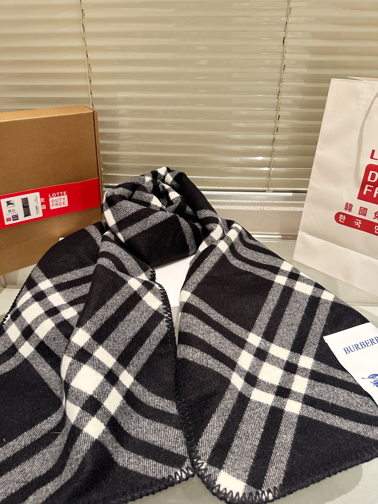 大人気偽物 トートバッグ ロゴ カーフスキン