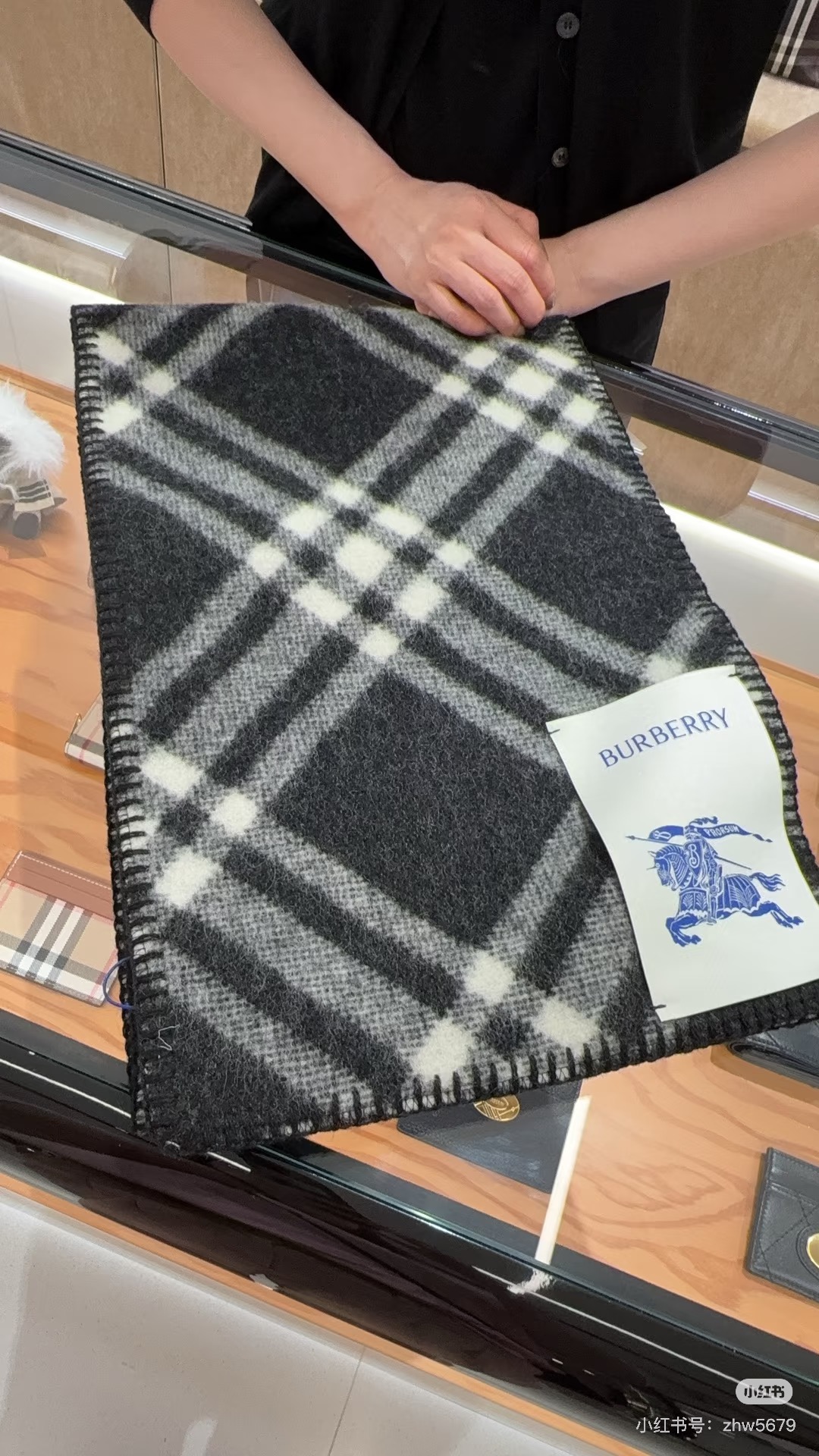 大人気偽物 トートバッグ ロゴ カーフスキン