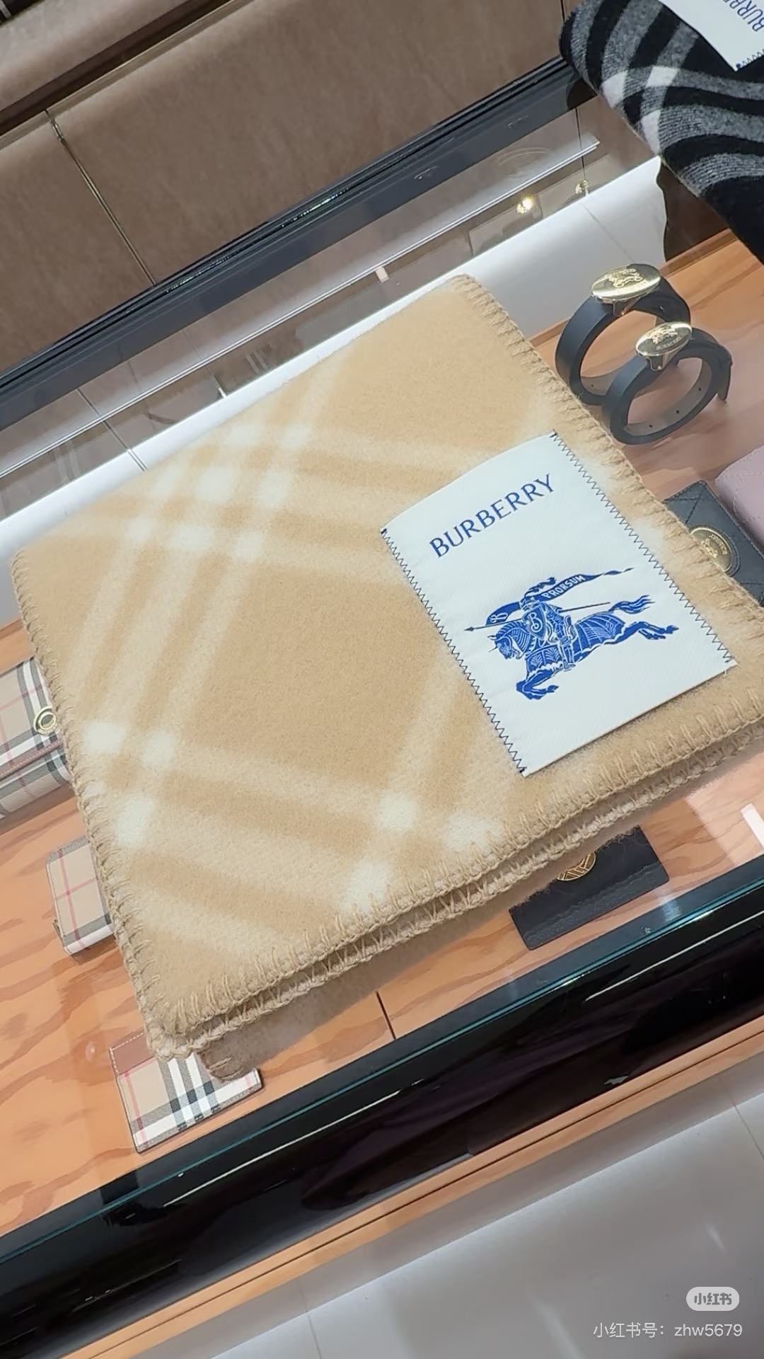 大人気偽物 トートバッグ ロゴ カーフスキン