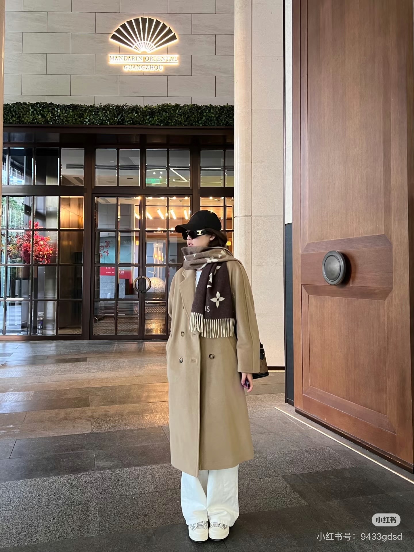 大人気偽物 トートバッグ ロゴ カーフスキン