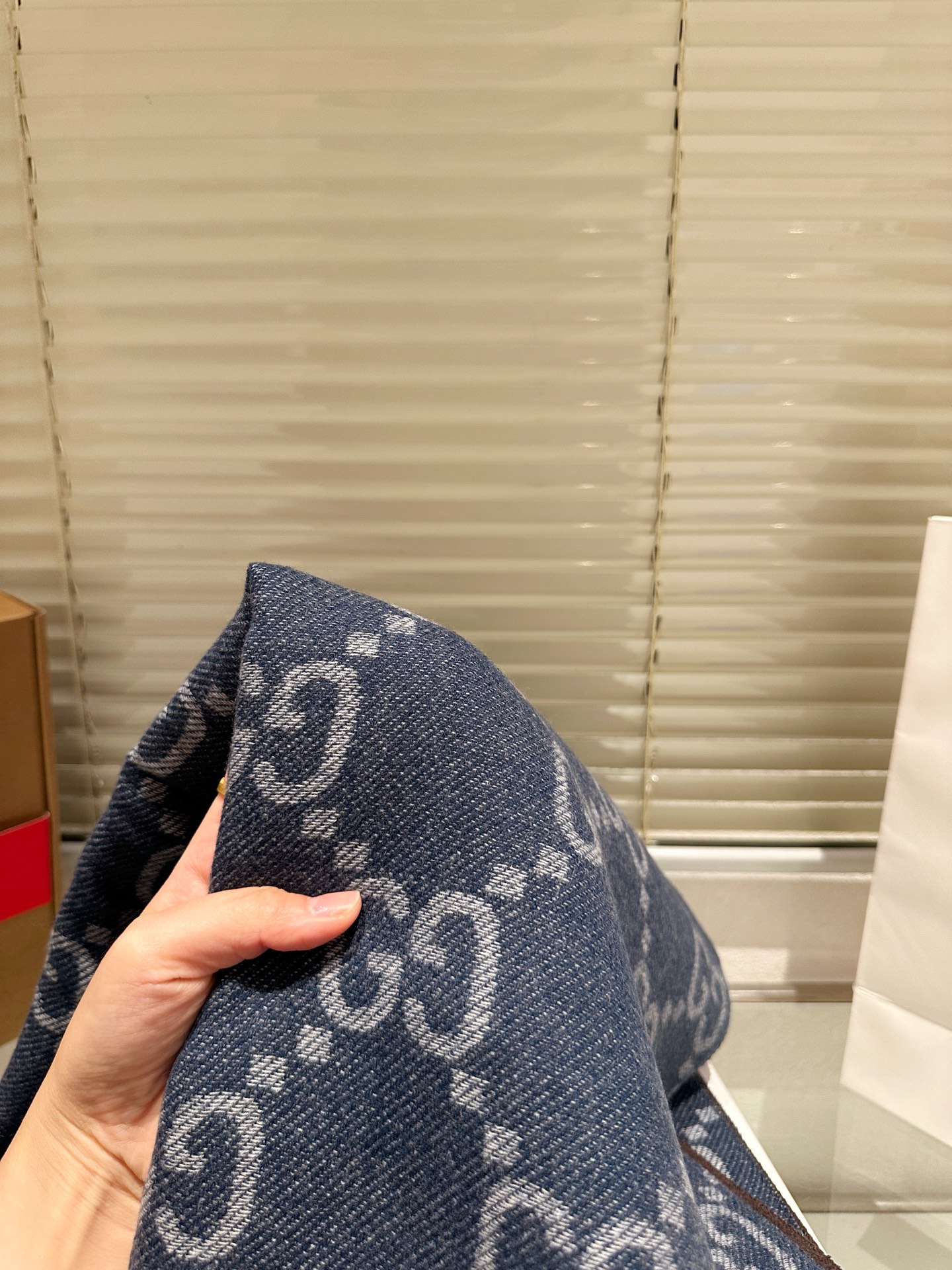 大人気偽物 トートバッグ ロゴ カーフスキン