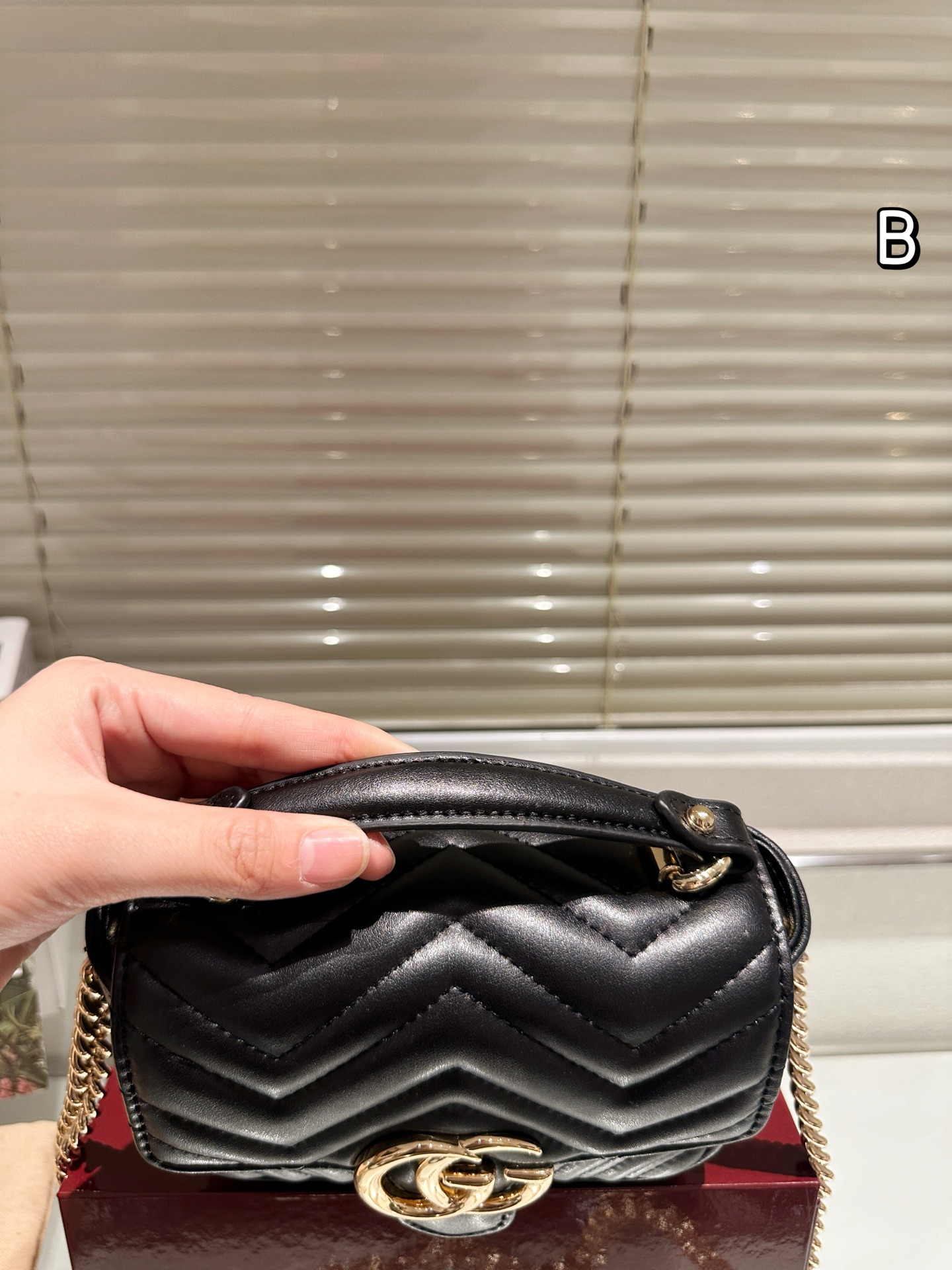 牛皮版本 P160Gucci 手拎斜挎单肩包从上一季