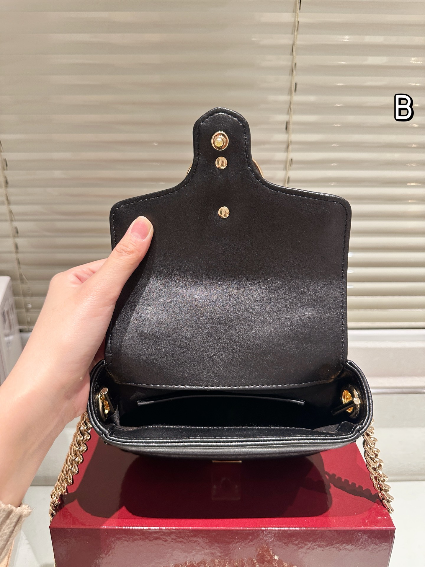 牛皮版本 P160Gucci 手拎斜挎单肩包从上一季