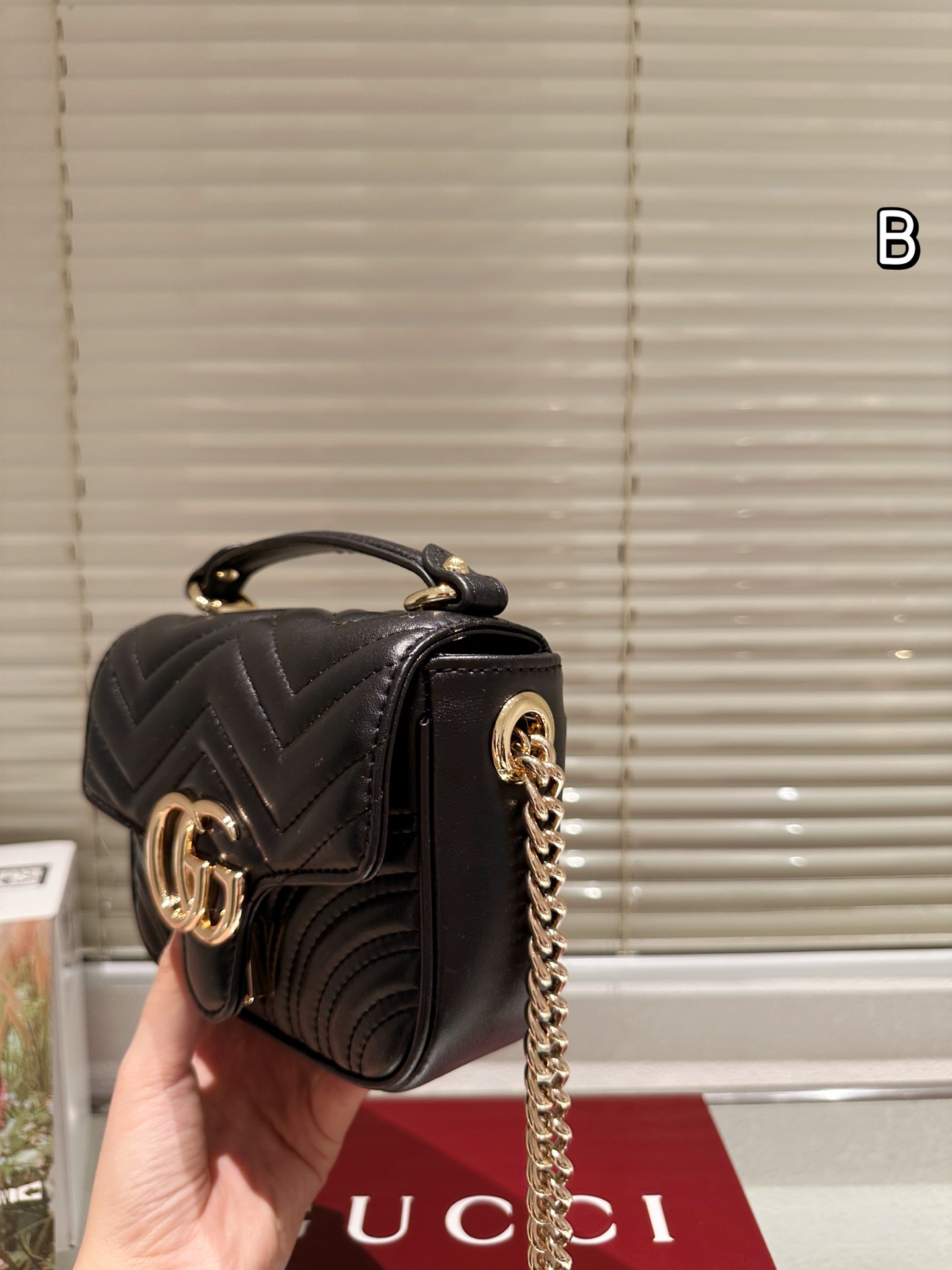 牛皮版本 P160Gucci 手拎斜挎单肩包从上一季