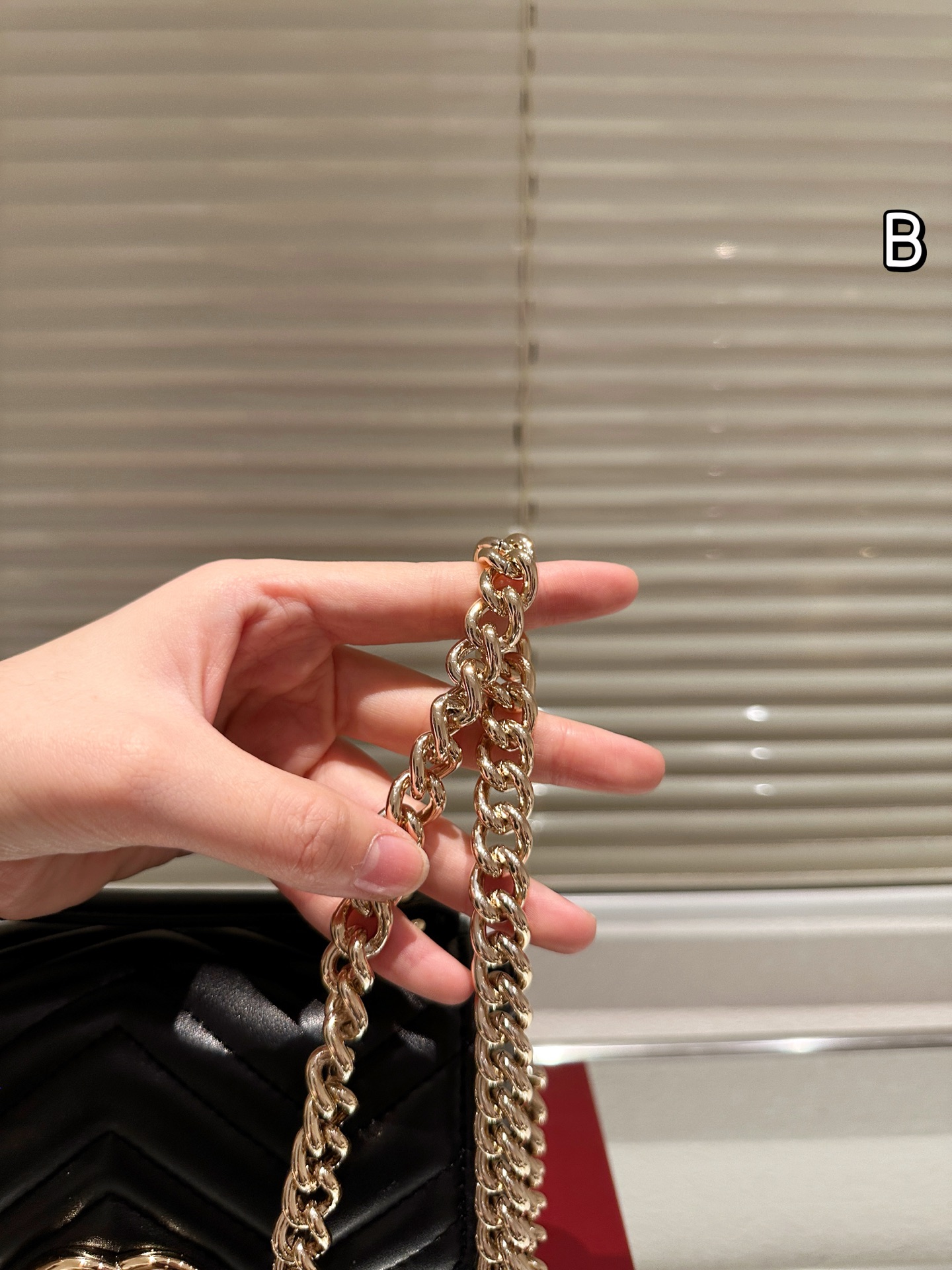 牛皮版本 P160Gucci 手拎斜挎单肩包从上一季