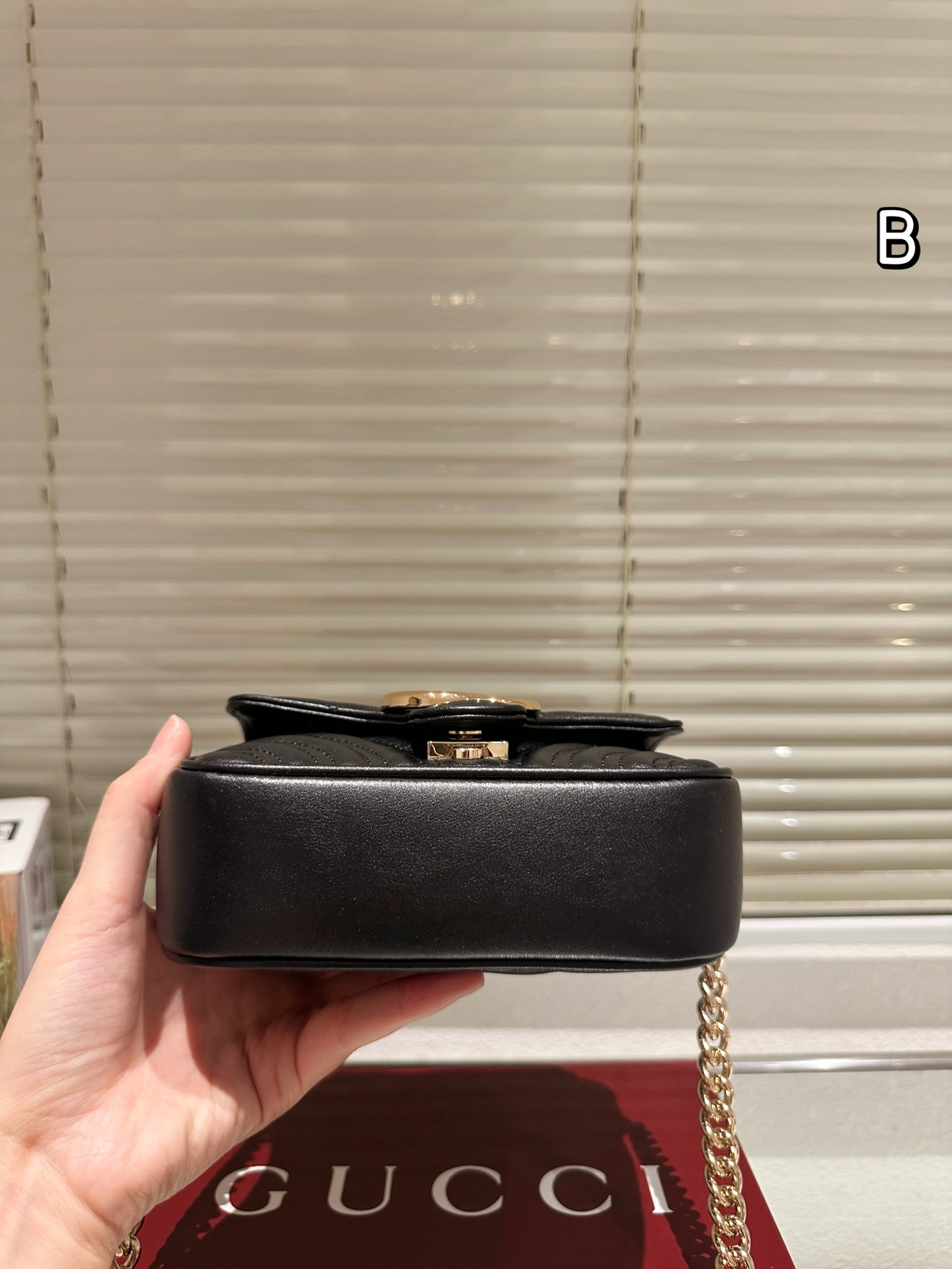 牛皮版本 P160Gucci 手拎斜挎单肩包从上一季