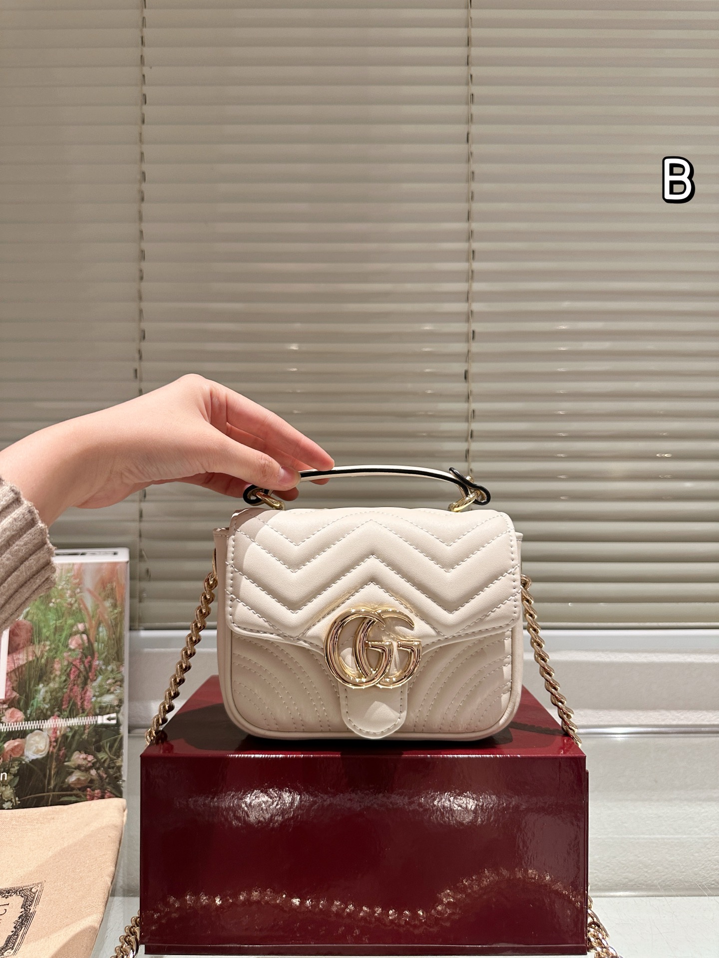 牛皮版本 P160Gucci 手拎斜挎单肩包从上一季