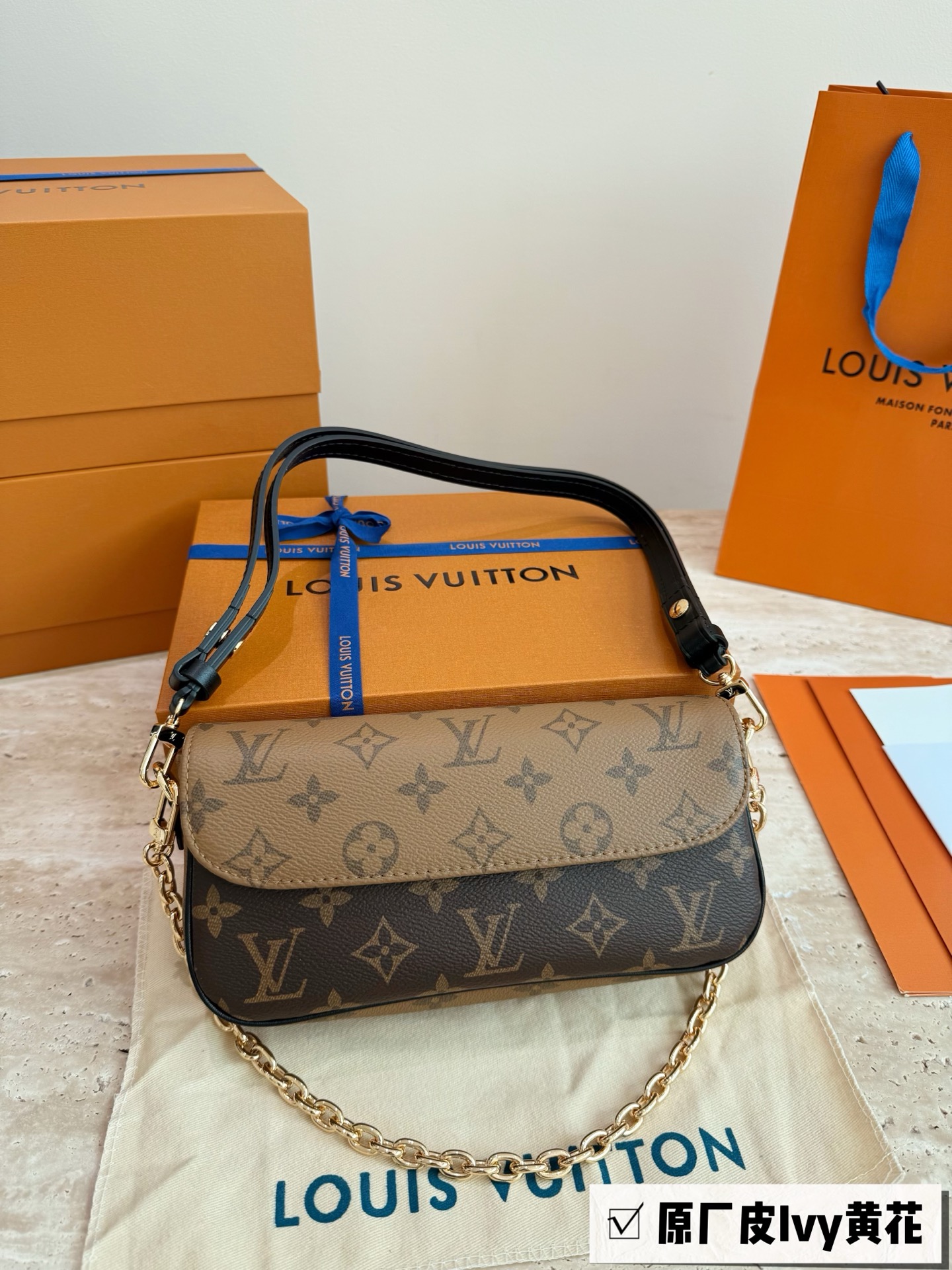💰425 顶级原单 全钢五金 可扫码芯片
2025新款 LV/路易威登 WALLET ON CHAIN IVY腋下包  ～～LV ivy链条包 也是这两年的大爆款 两根肩带 包里面有做分层就很实用
尺寸22 13cm