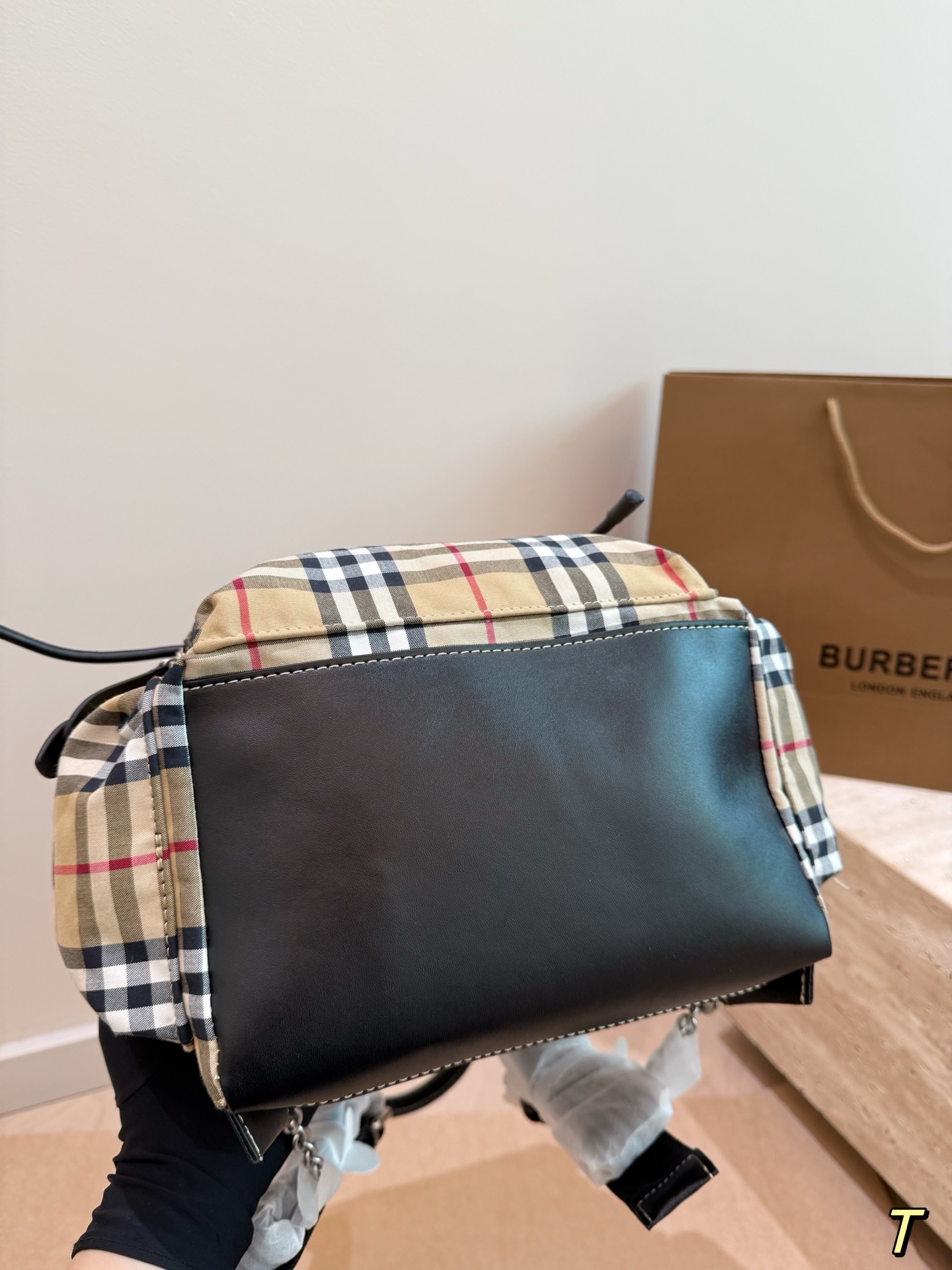 Burberry bag size：28*32cm — photo 7